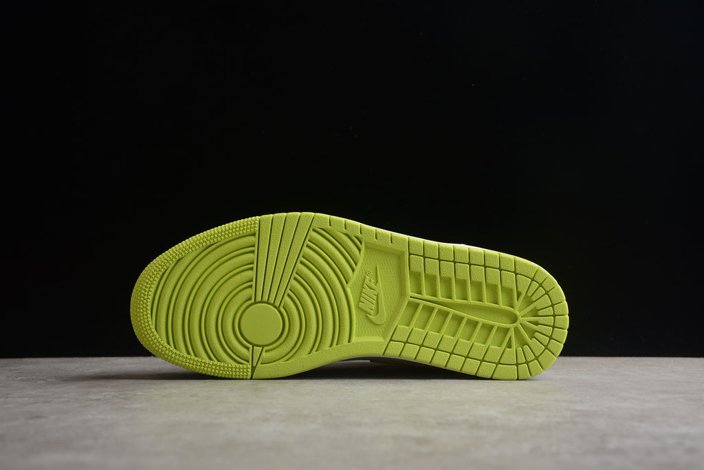 Air Jordan 1 Mid – Amarillo / Blanco