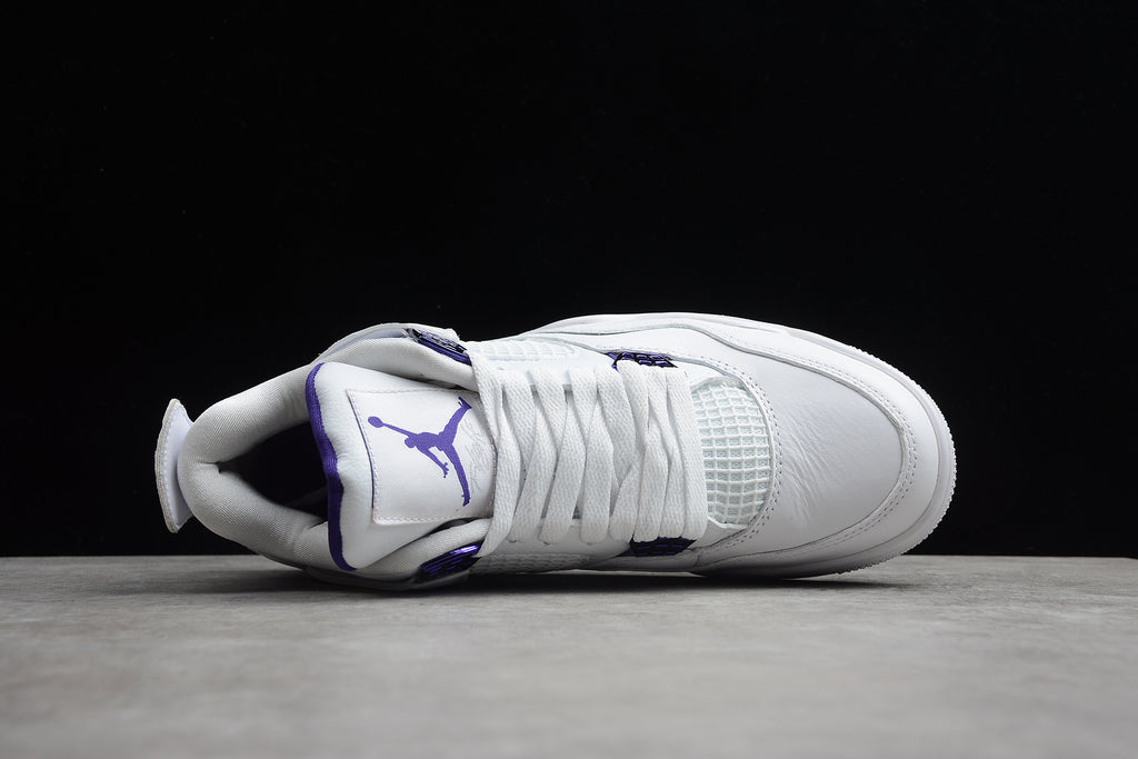 Air Jordan 4 – Blanco Chapas / Lila
