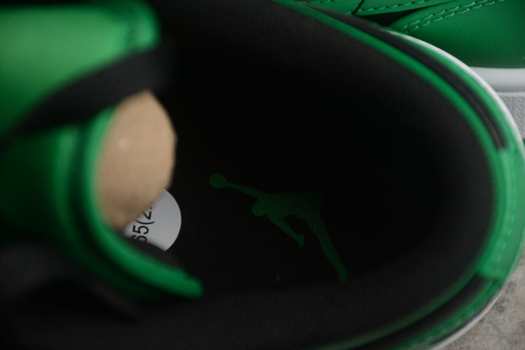 Jordan 1 Low – Verde / Negro