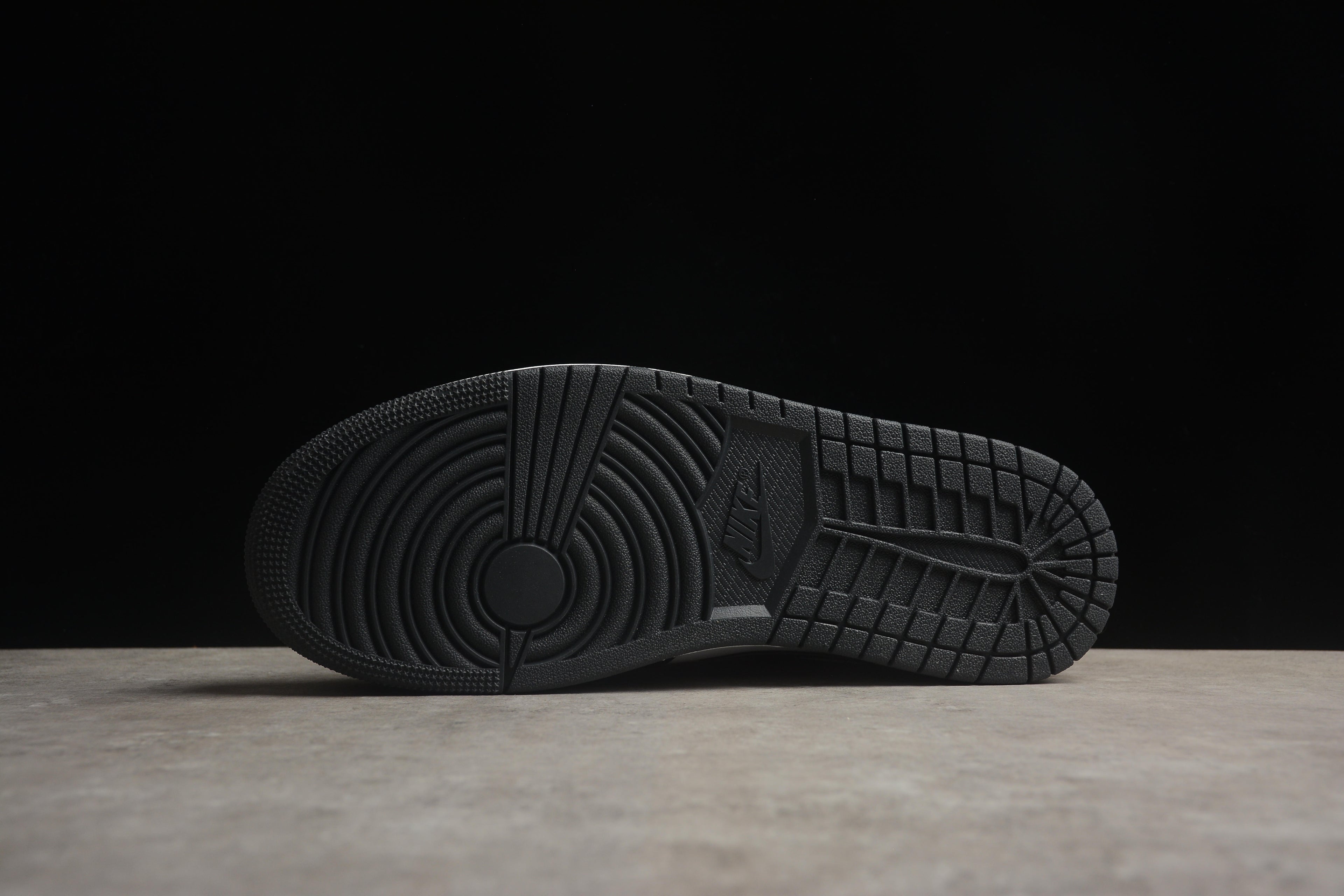 Air Jordan 1 Mid – Negro / Azul / Blanco