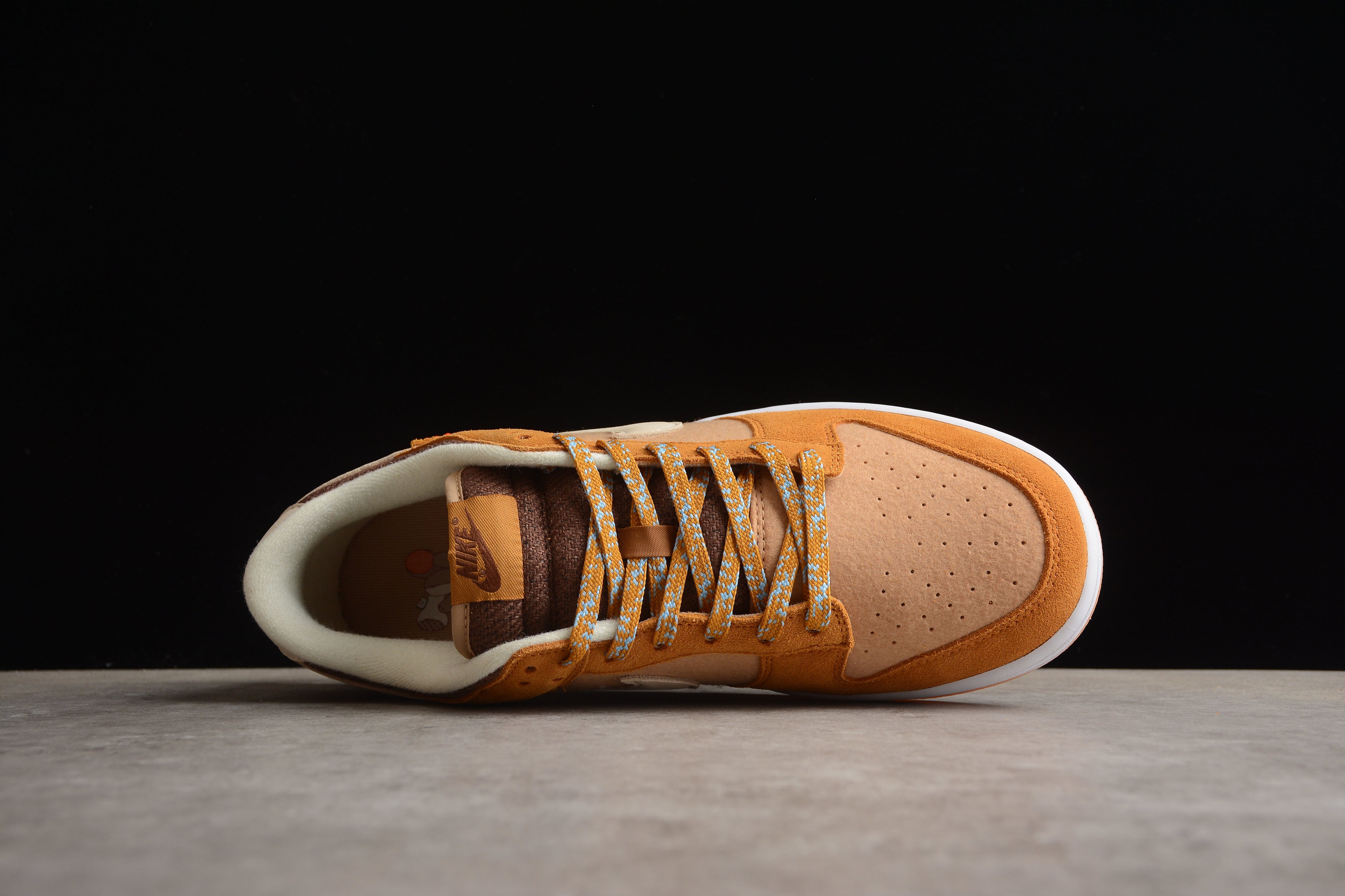 Dunk SB – Naranja / Salmón