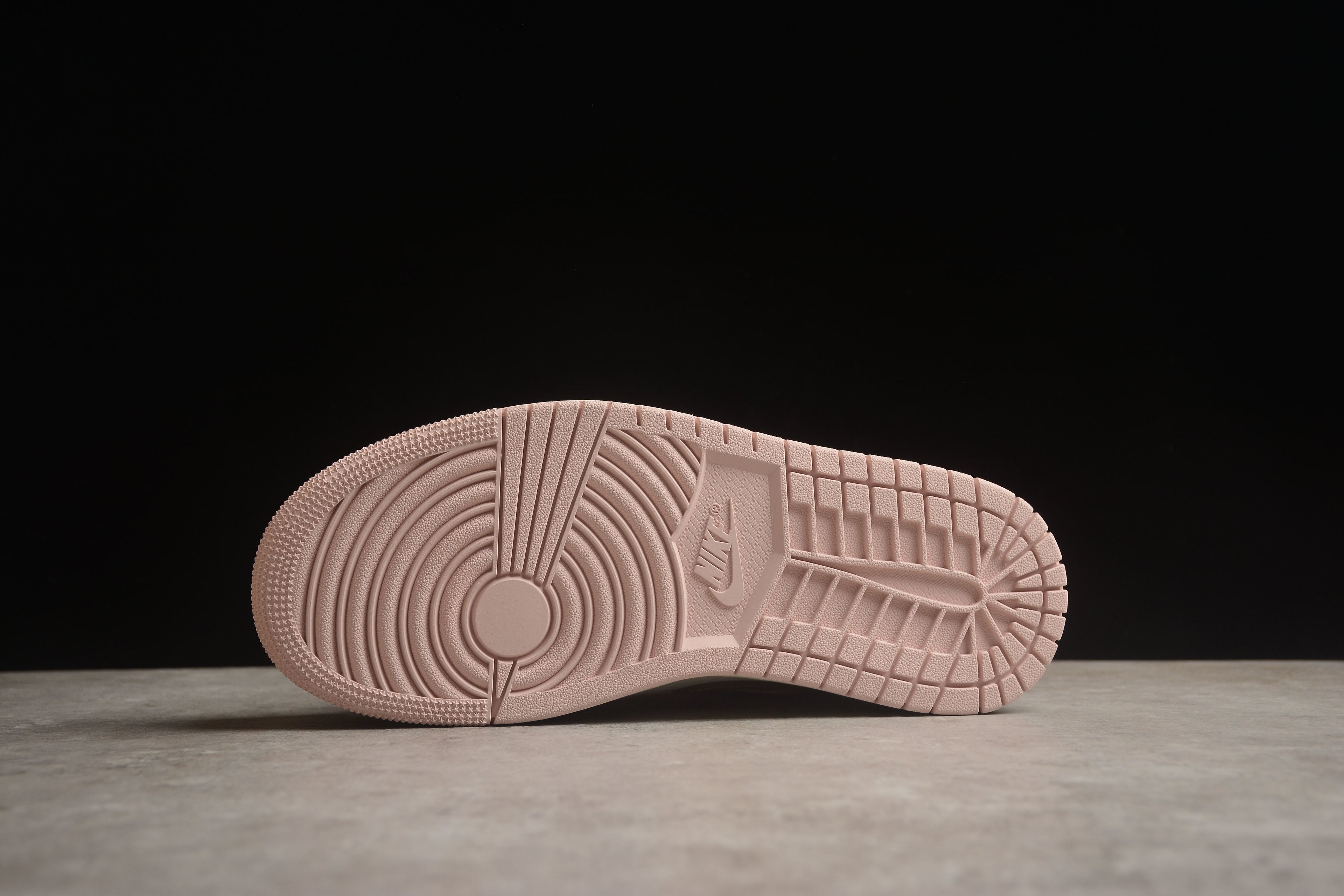 Air Jordan 1 Mid – Rosa / Blanco
