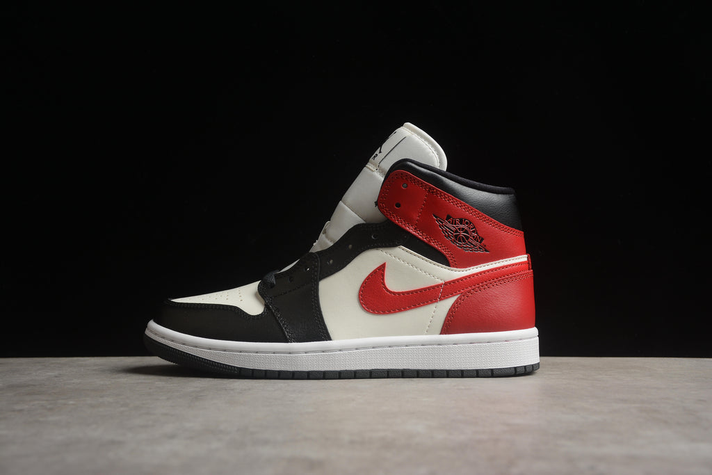 Air Jordan 1 Mid – Rojo / Blanco / Negro