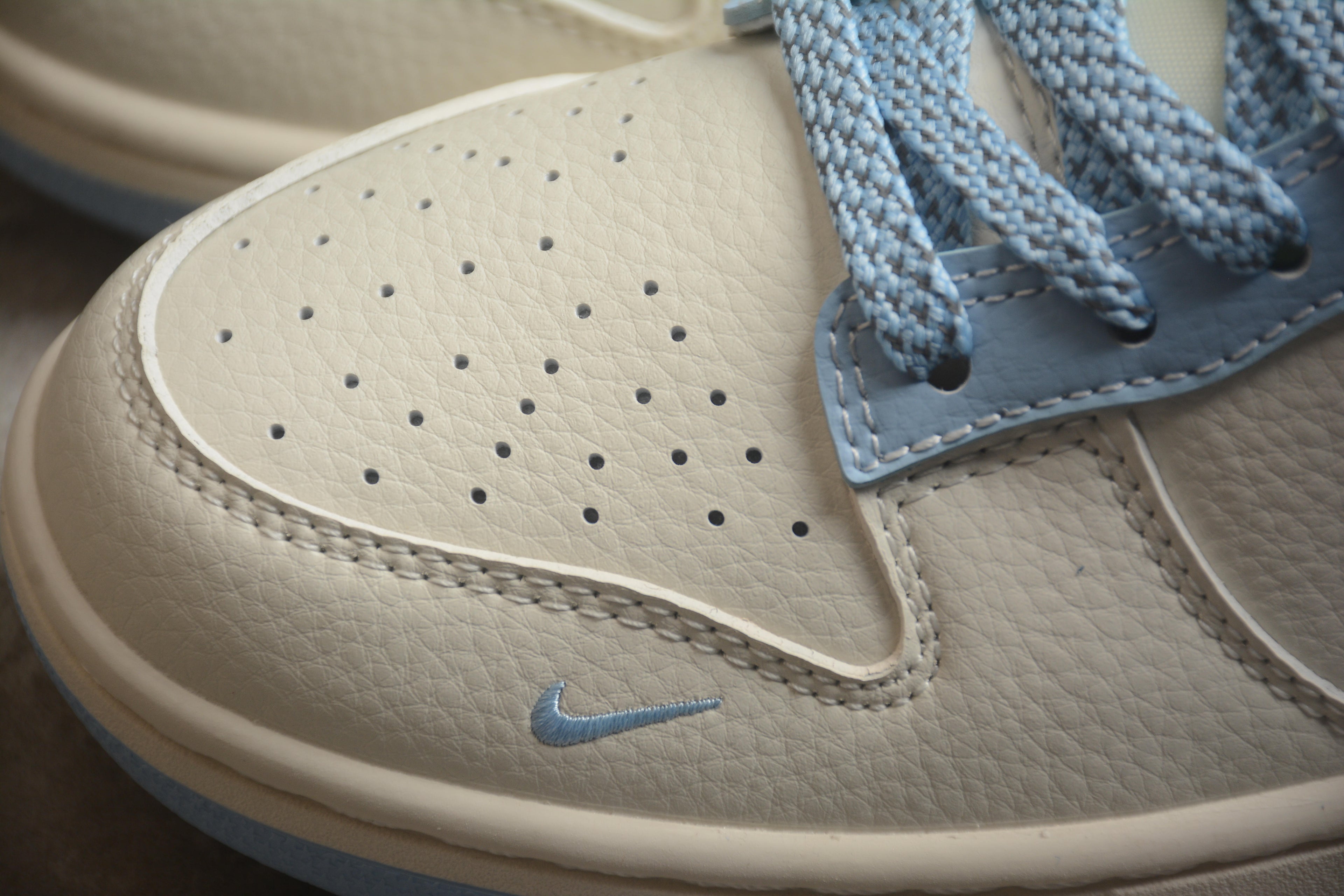 Dunk SB Supreme – Beigie / Azul