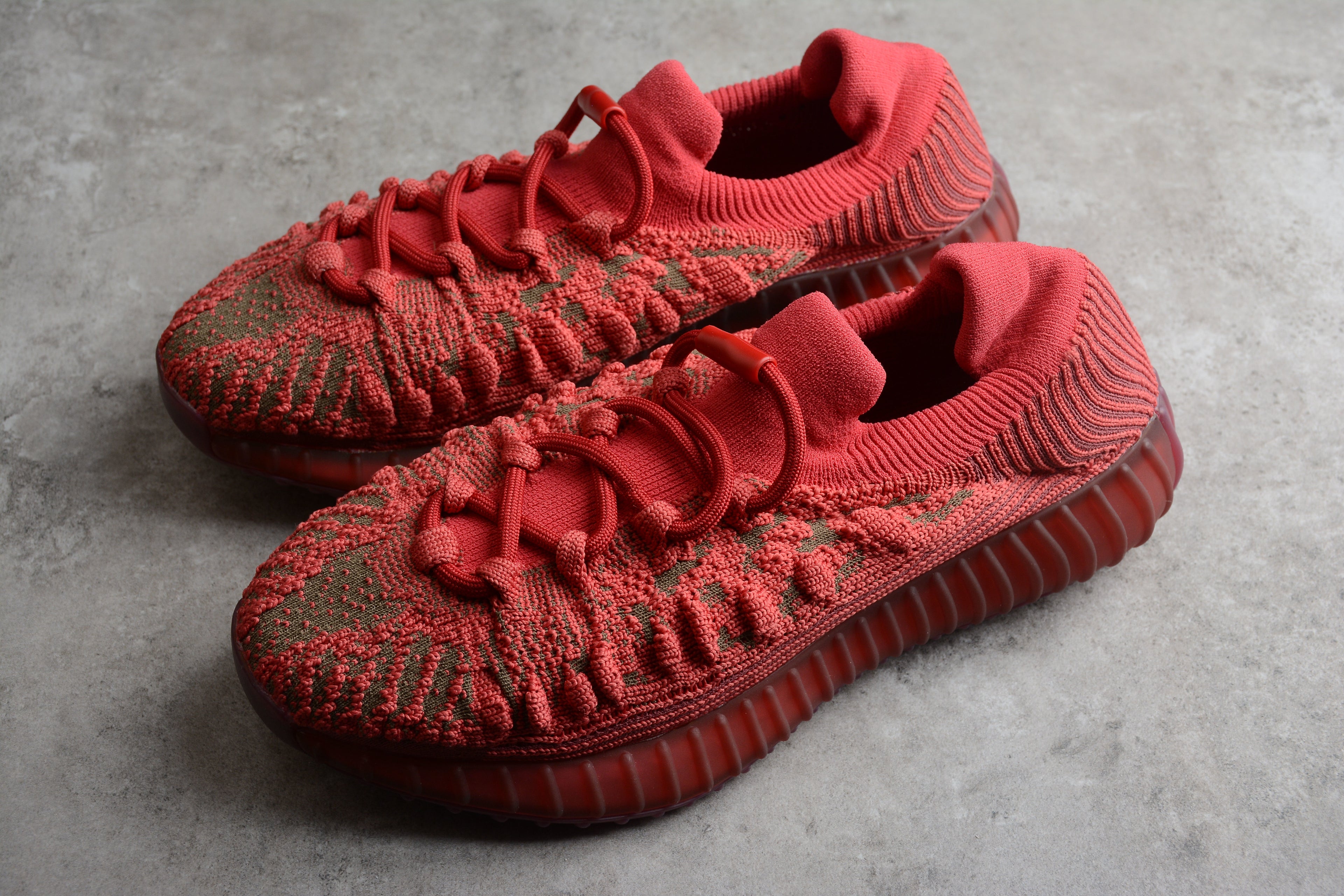 Adidas Yeezy 350 – Rojo