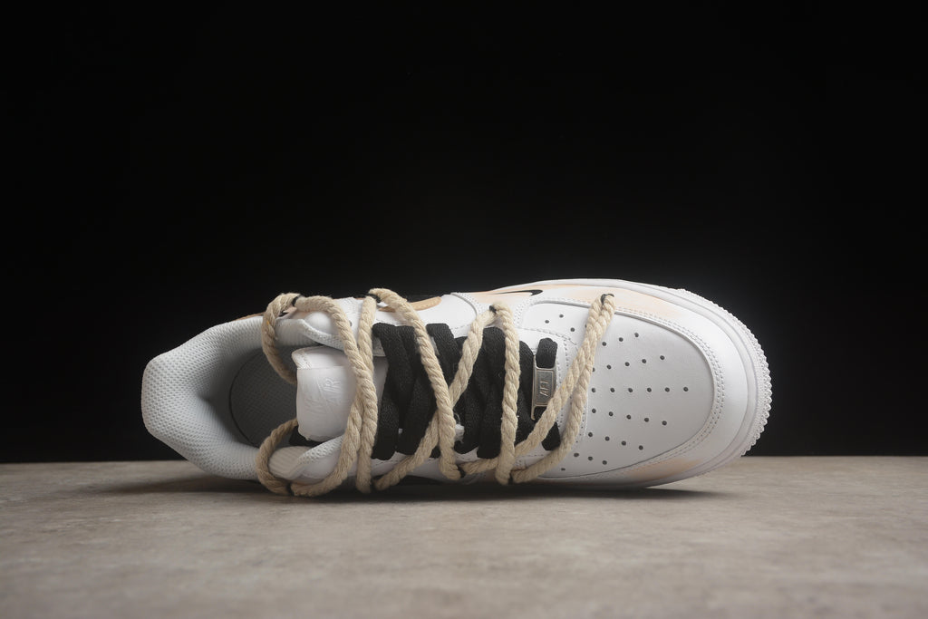Air Force 1 Low – Blanco / Beige / Negro