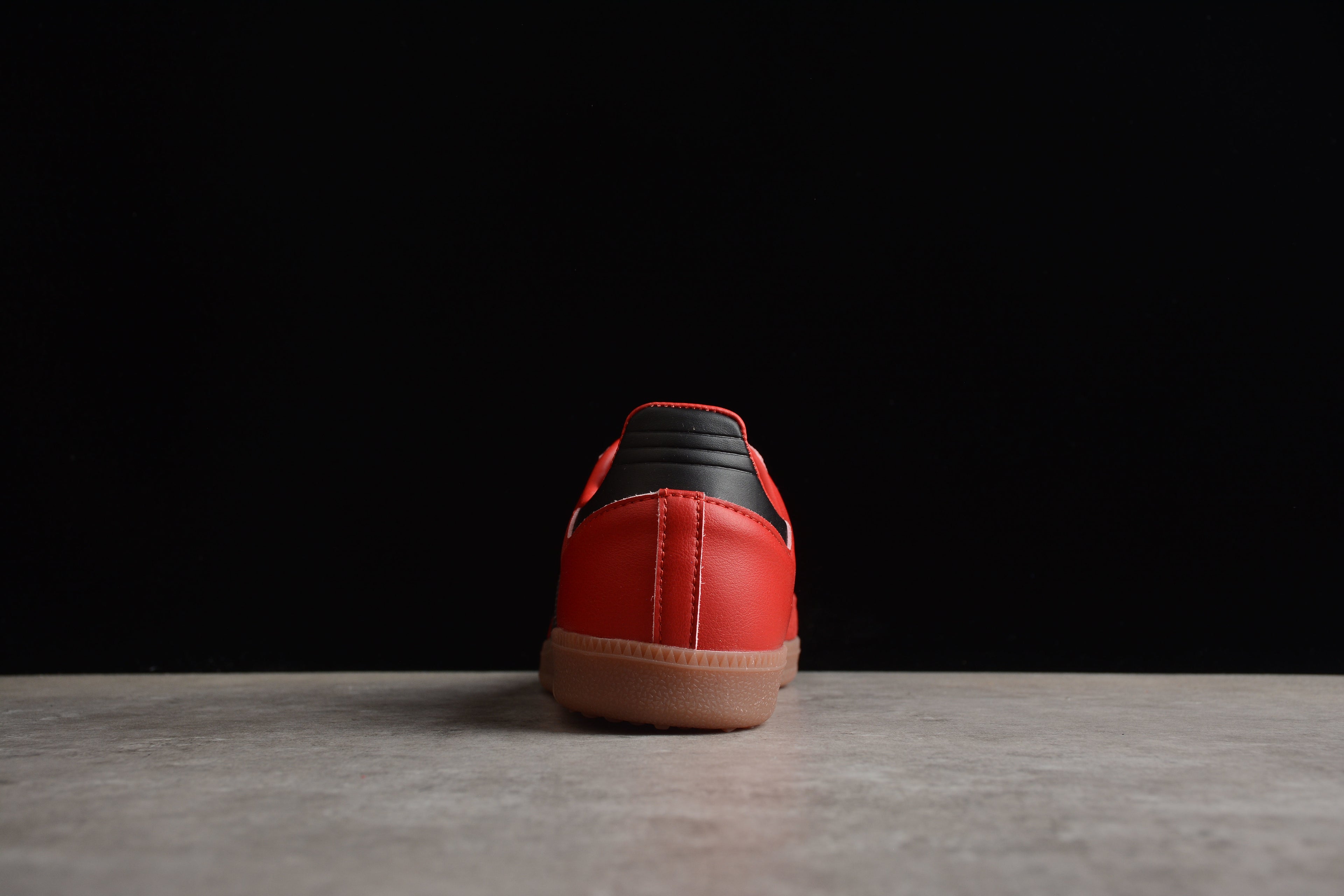 Adidas Samba – Rojo / Negro