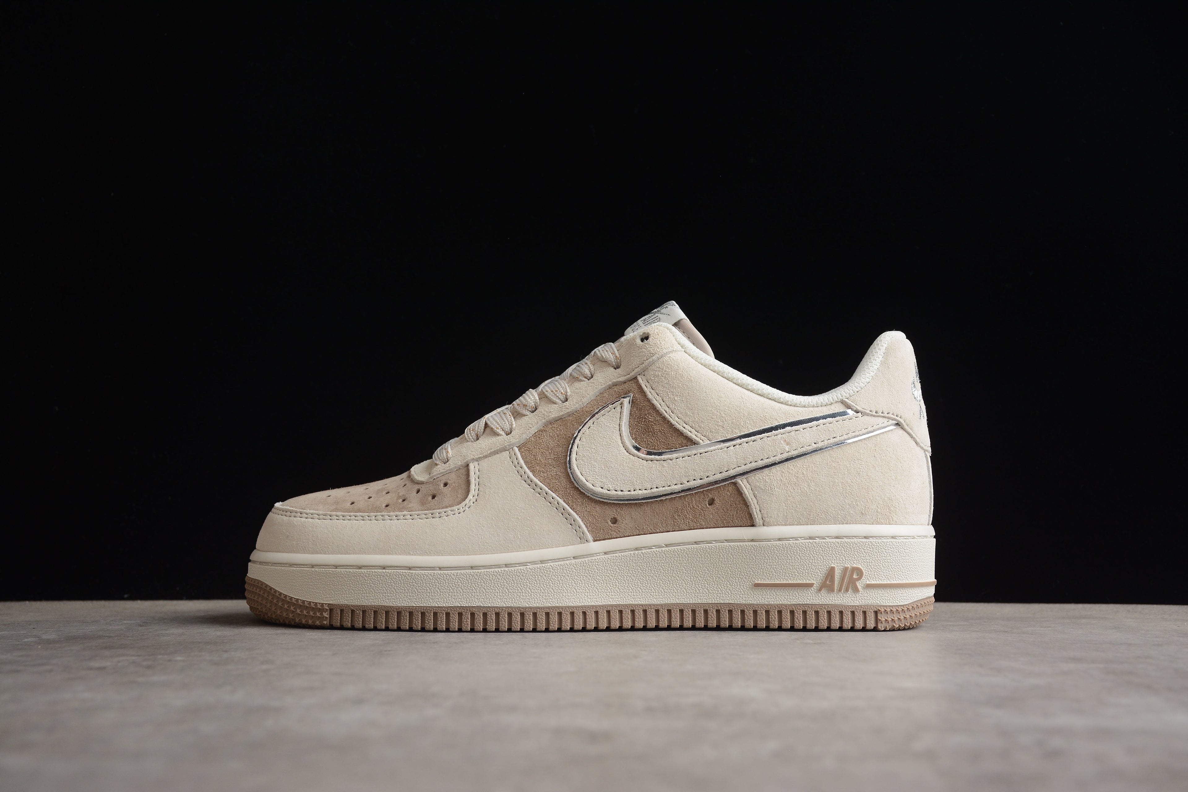 Air Force 1 Low – Gris / Marrón Claro