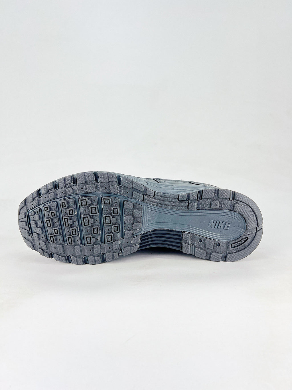 P-6000 – Gris