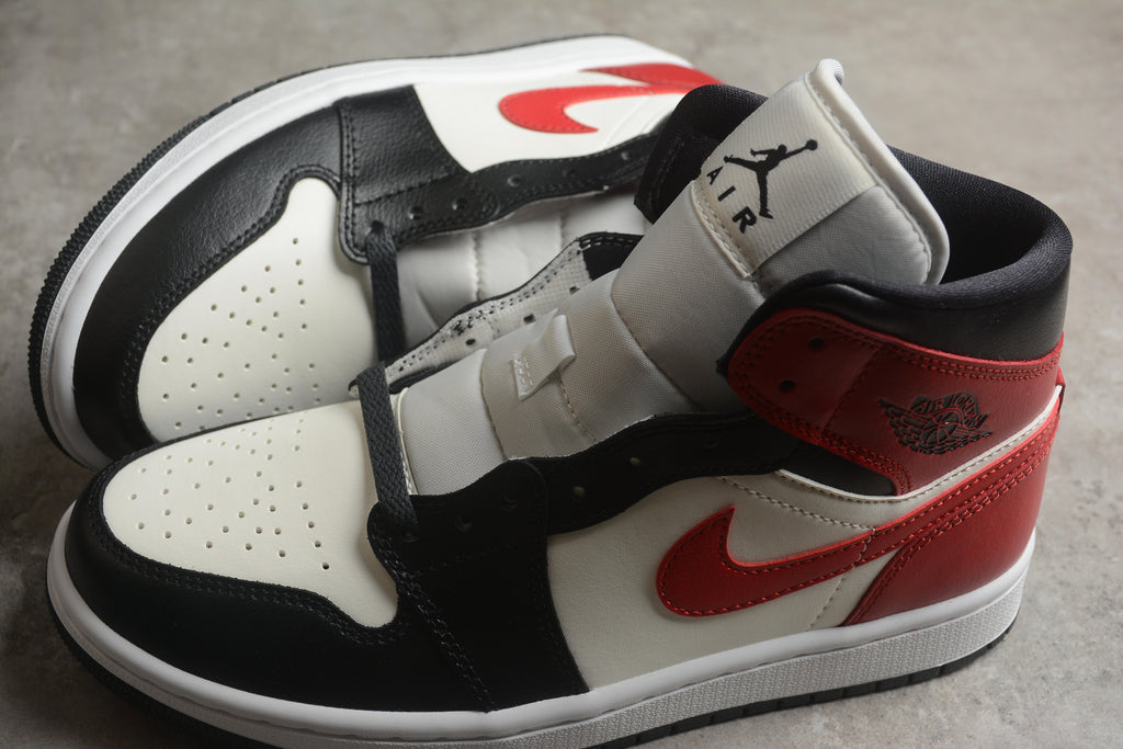 Air Jordan 1 Mid – Rojo / Blanco / Negro
