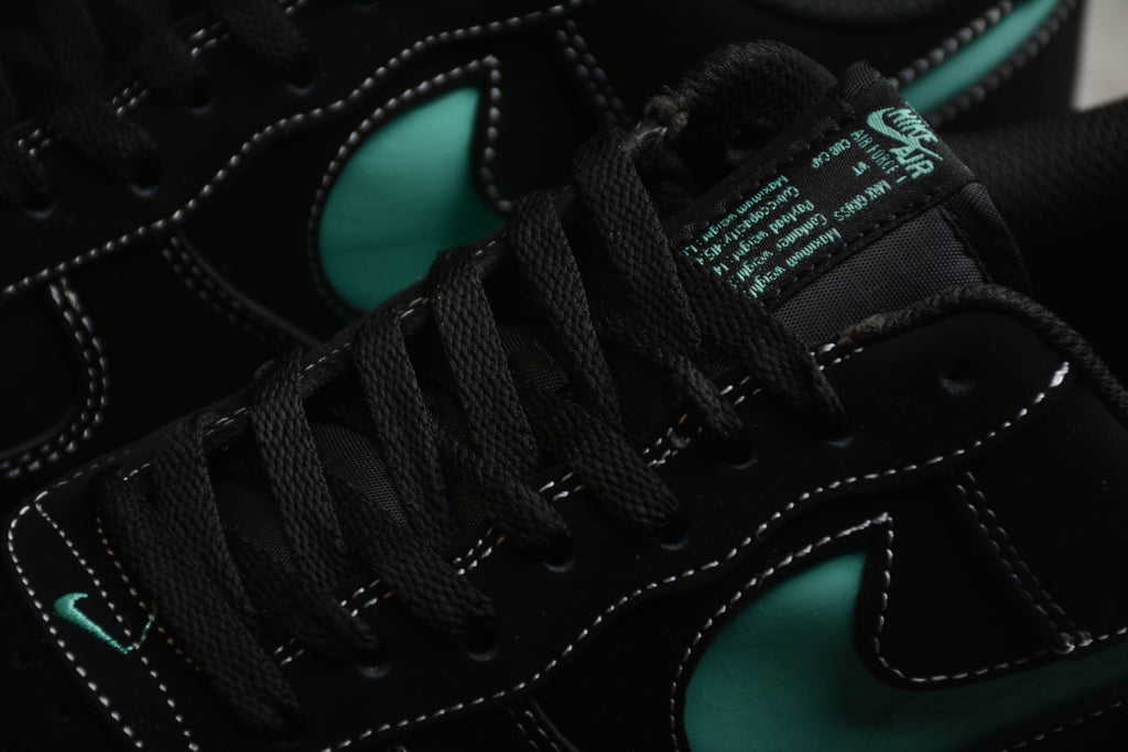Air Force 1 Low – Negro / Azul