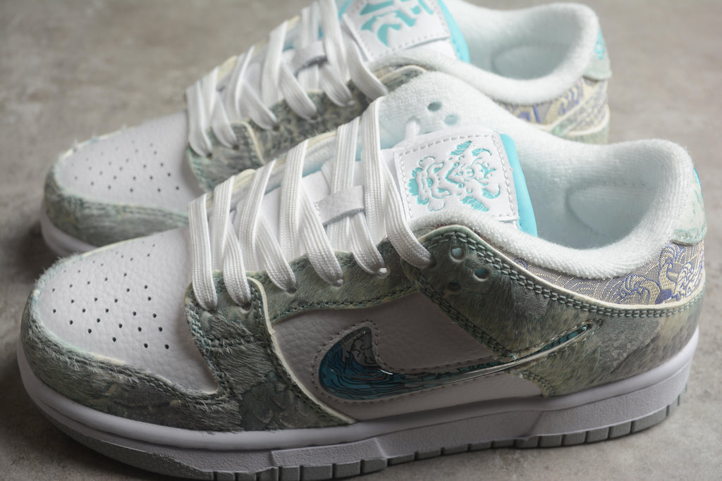 Dunk SB – Gris Dragón