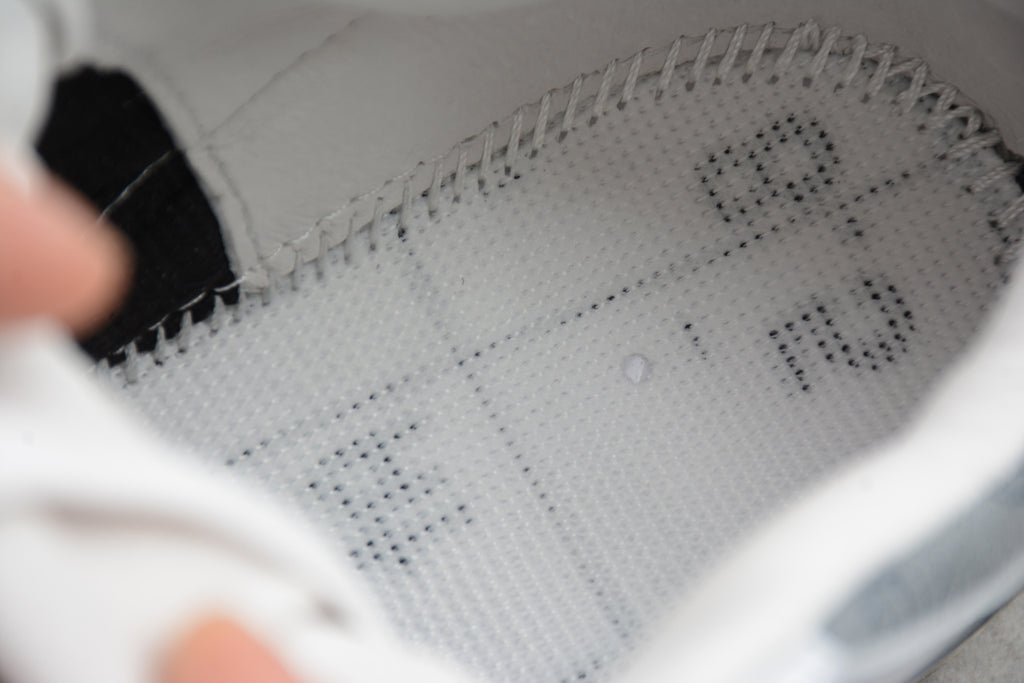 Air Jordan 3 – Blanco / Negro