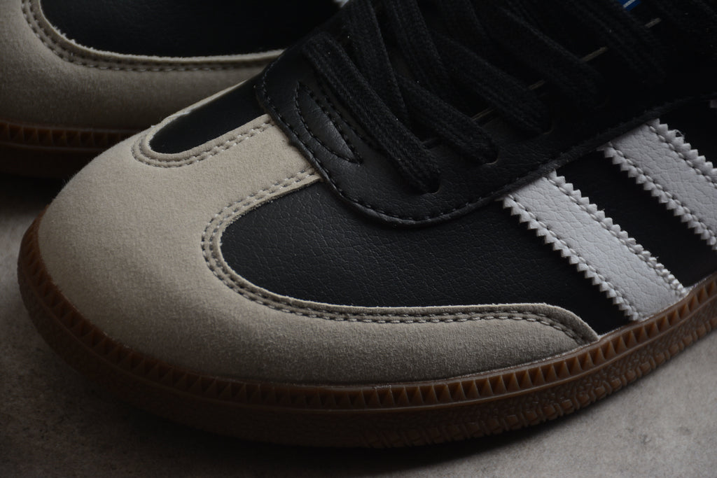 Adidas Samba – Negro / Blanco