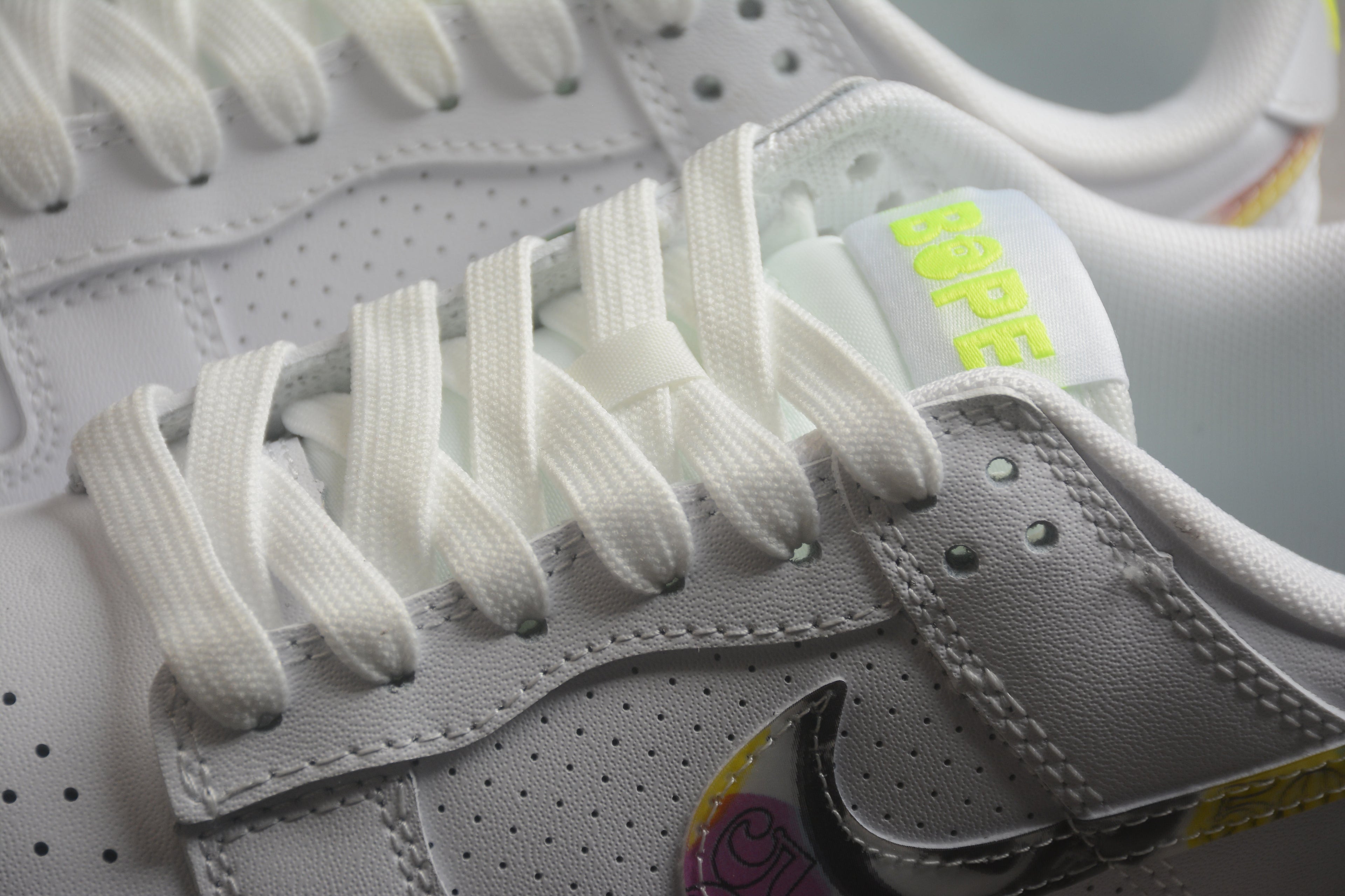 Dunk SB – BAPE Blanco