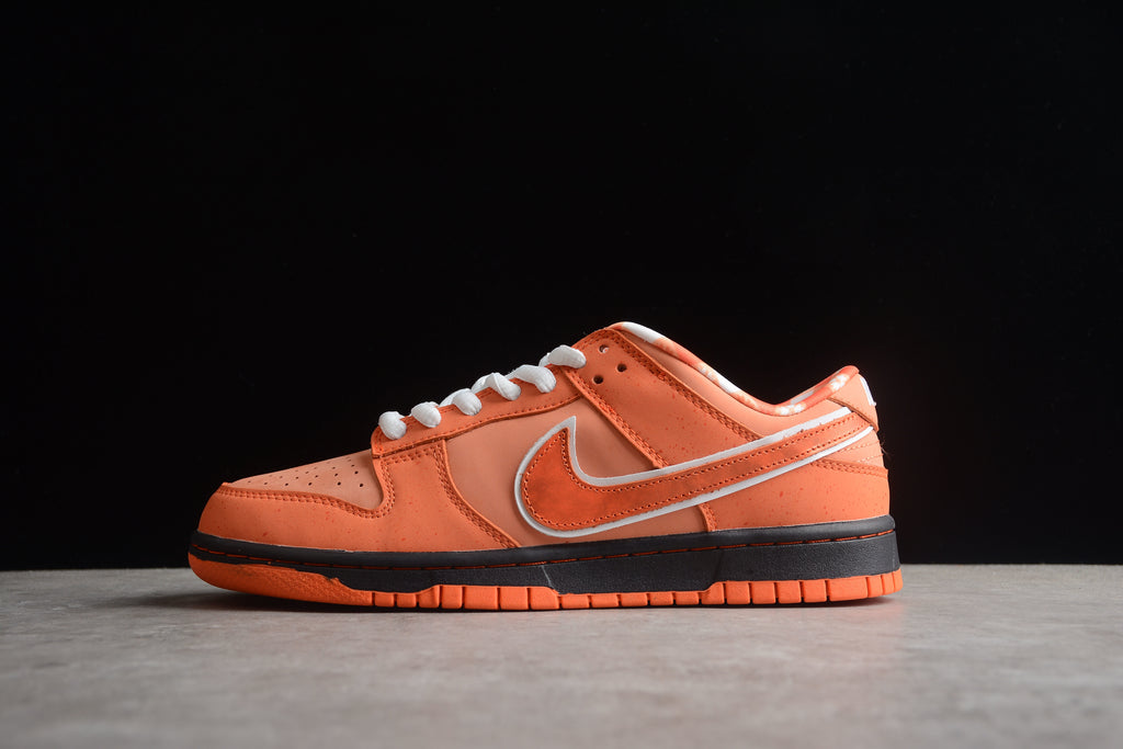 Dunk SB – Naranja / Blanco / Negro