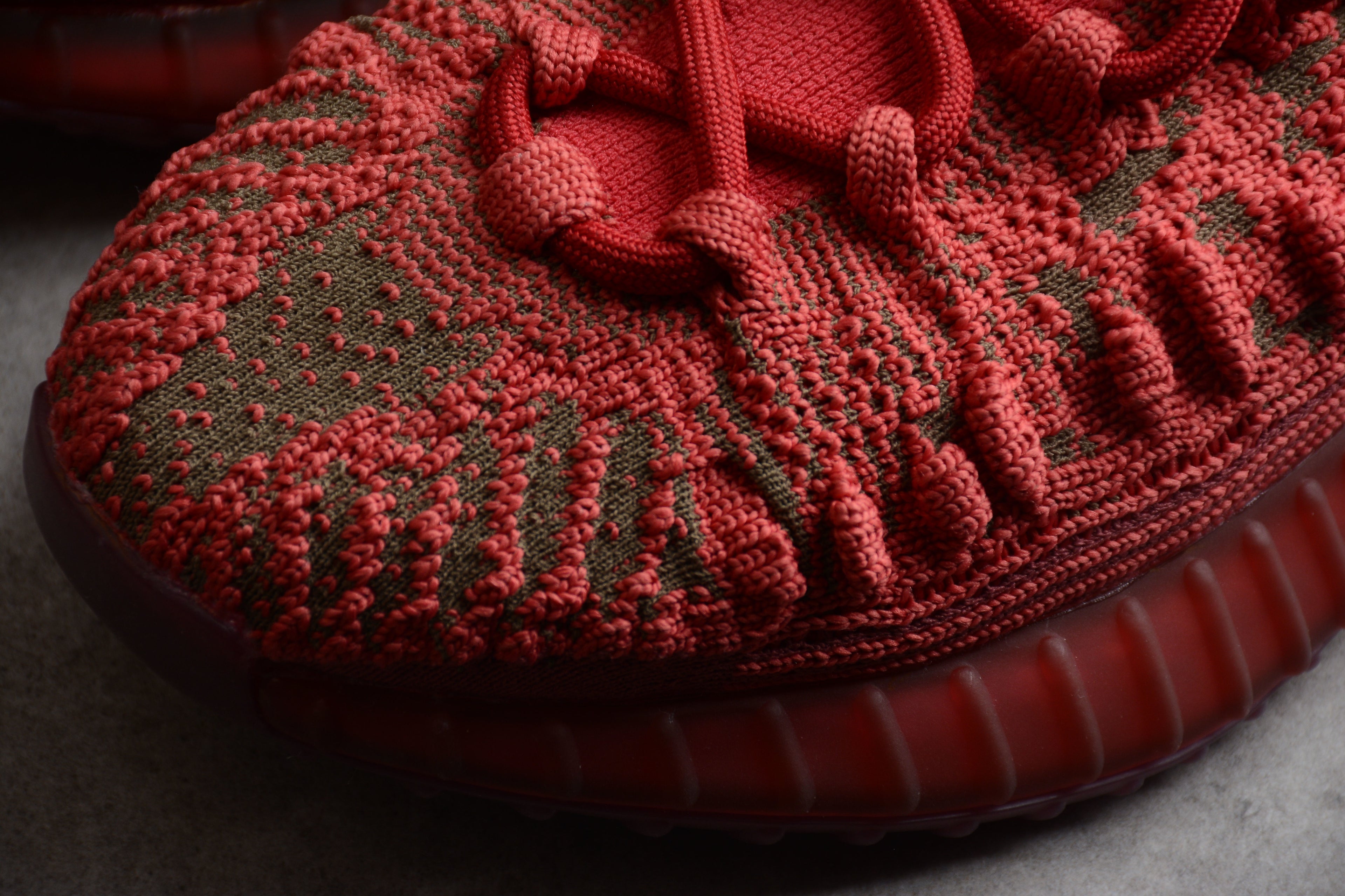 Adidas Yeezy 350 – Rojo