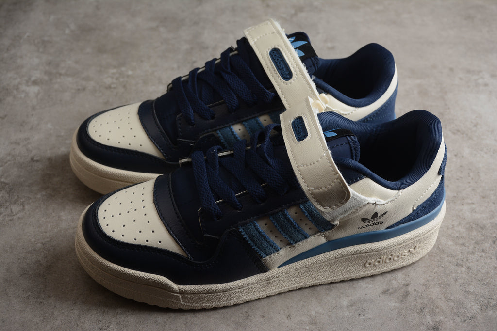 Adidas Forum – Tonos de Azul / Blanco