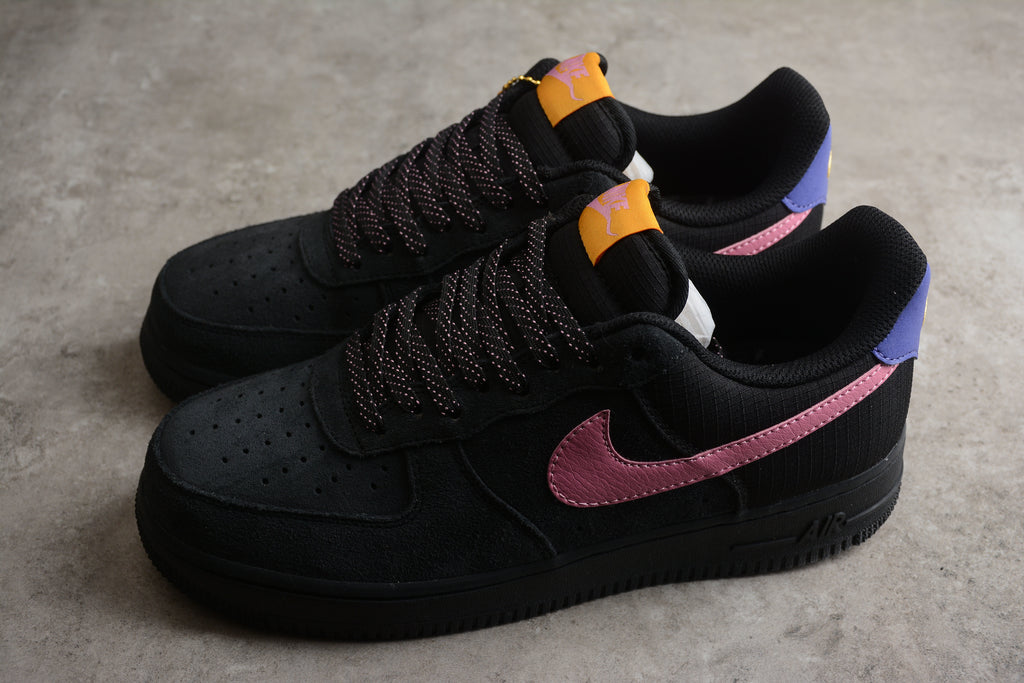 Air Force 1 Low – Negro / Rosa