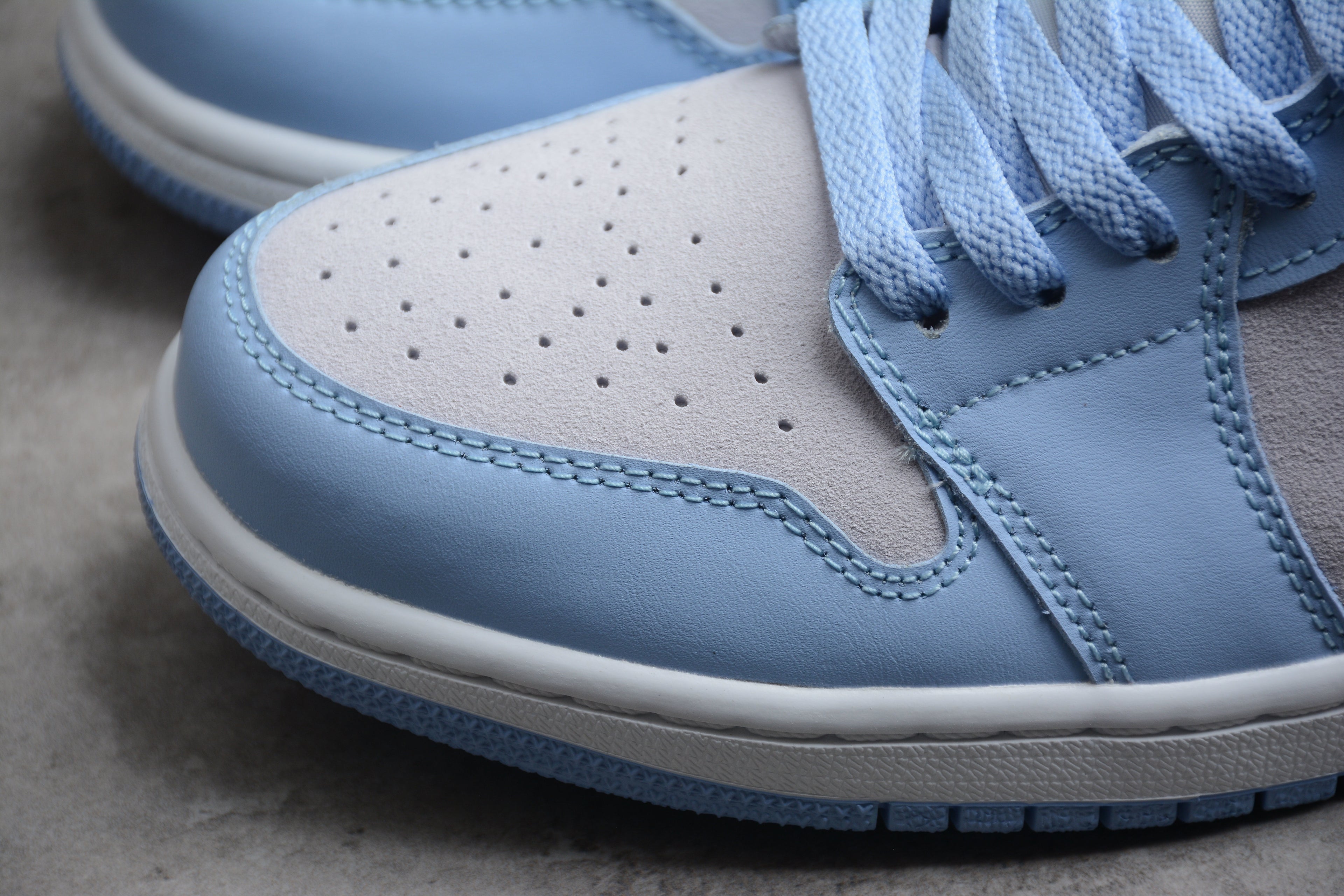 Jordan 1 Low – Azul / Gris