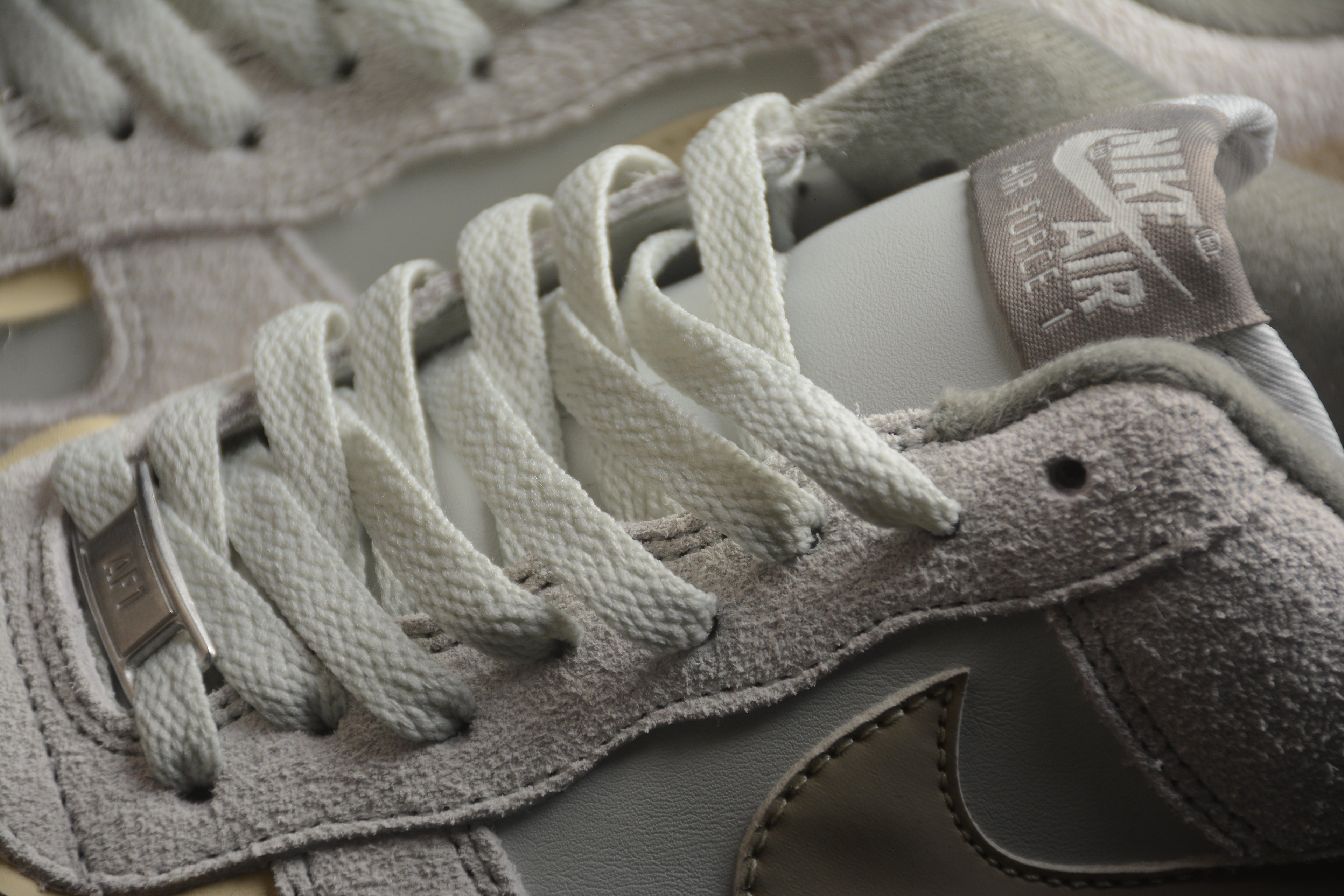 Air Force 1 Low – Gris / Beige