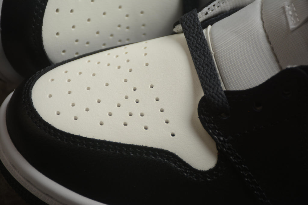 Air Jordan 1 Mid – Rojo / Blanco / Negro