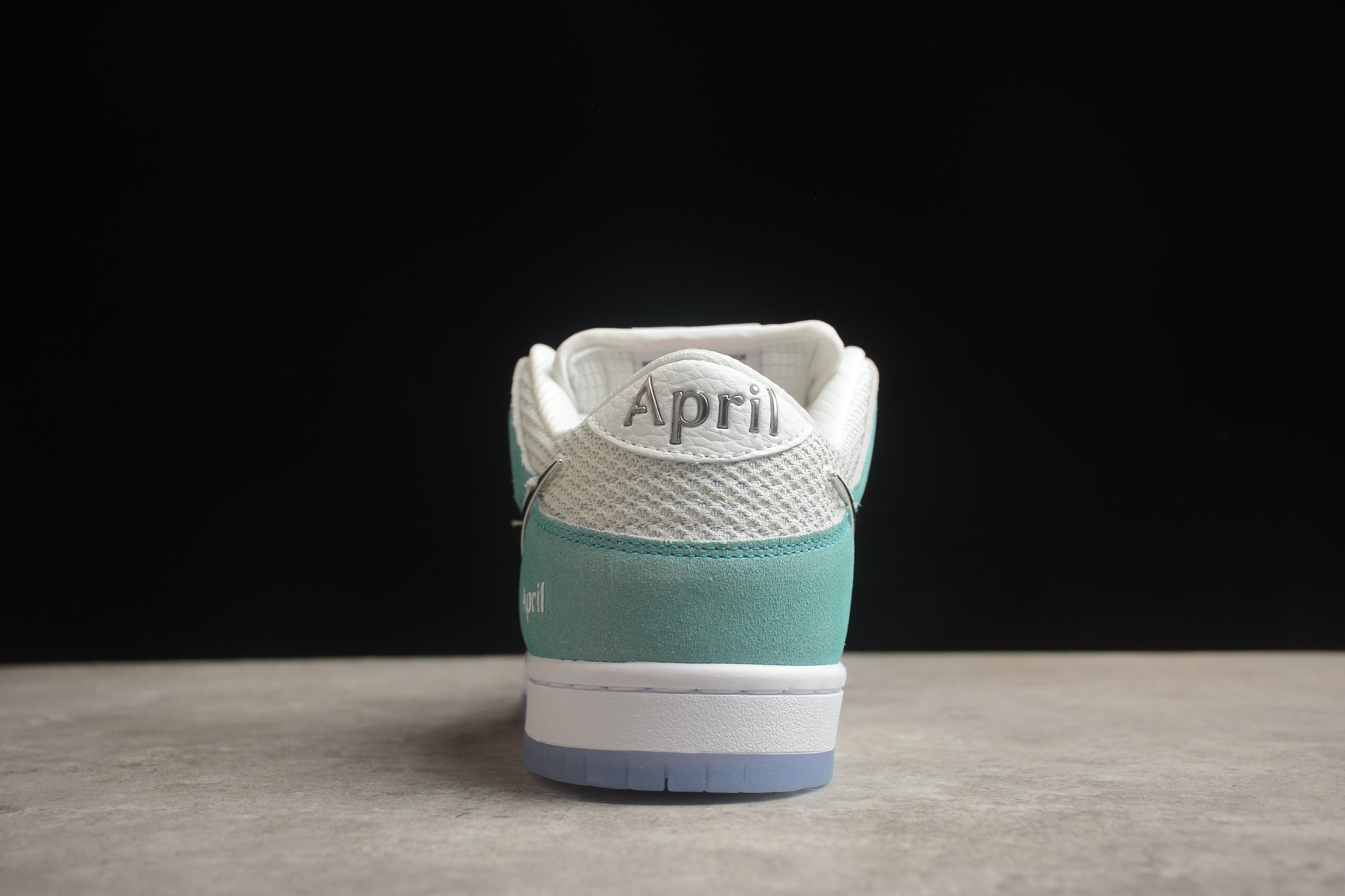 Dunk SB – Azul Claro / Blanco
