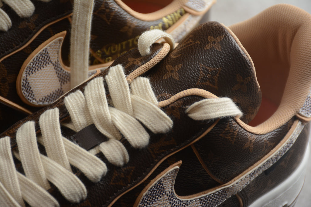 Air Force 1 Low LV – Blanco / Marrón / Beige