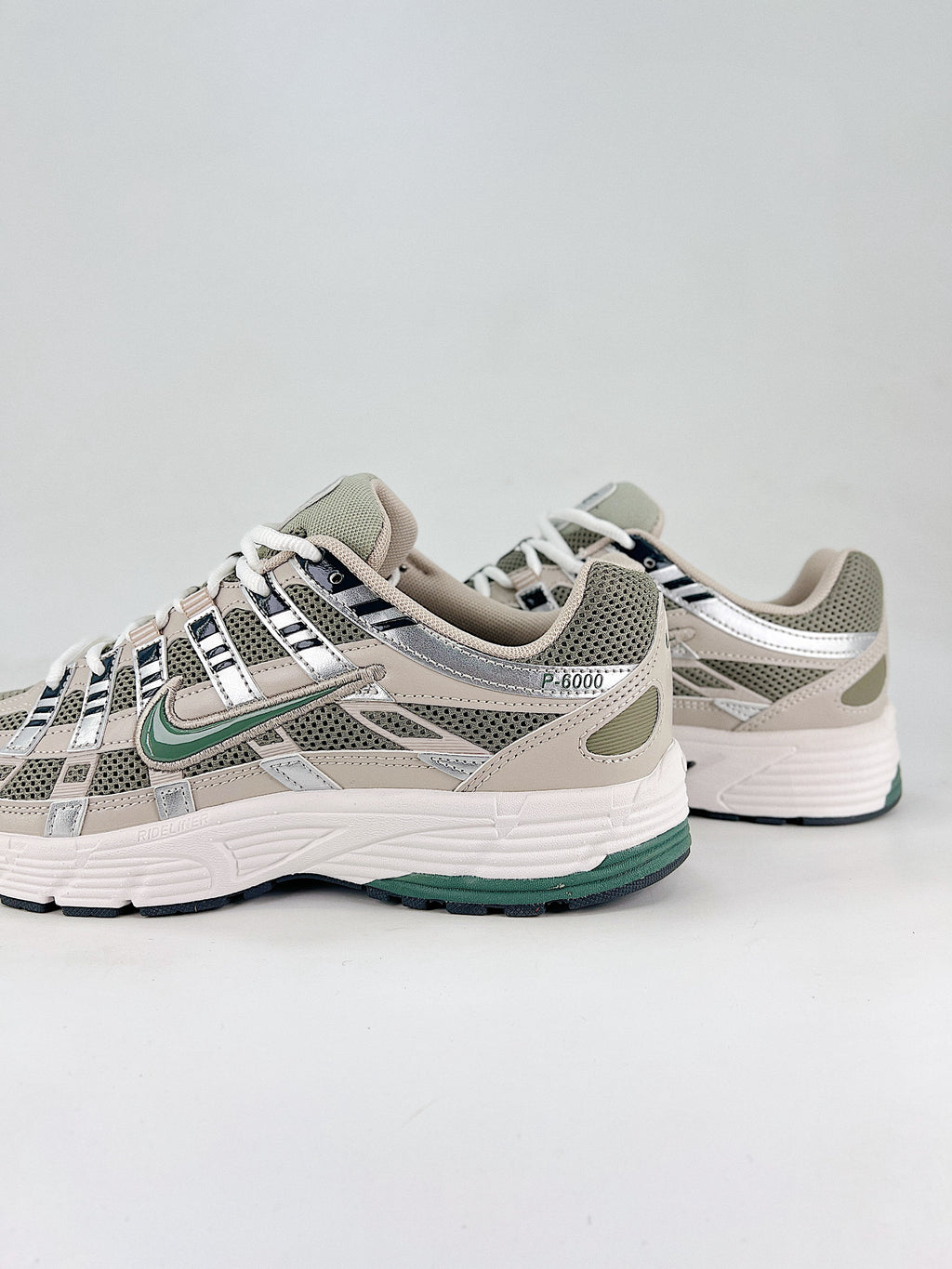 P-6000 – Beigie / Gris