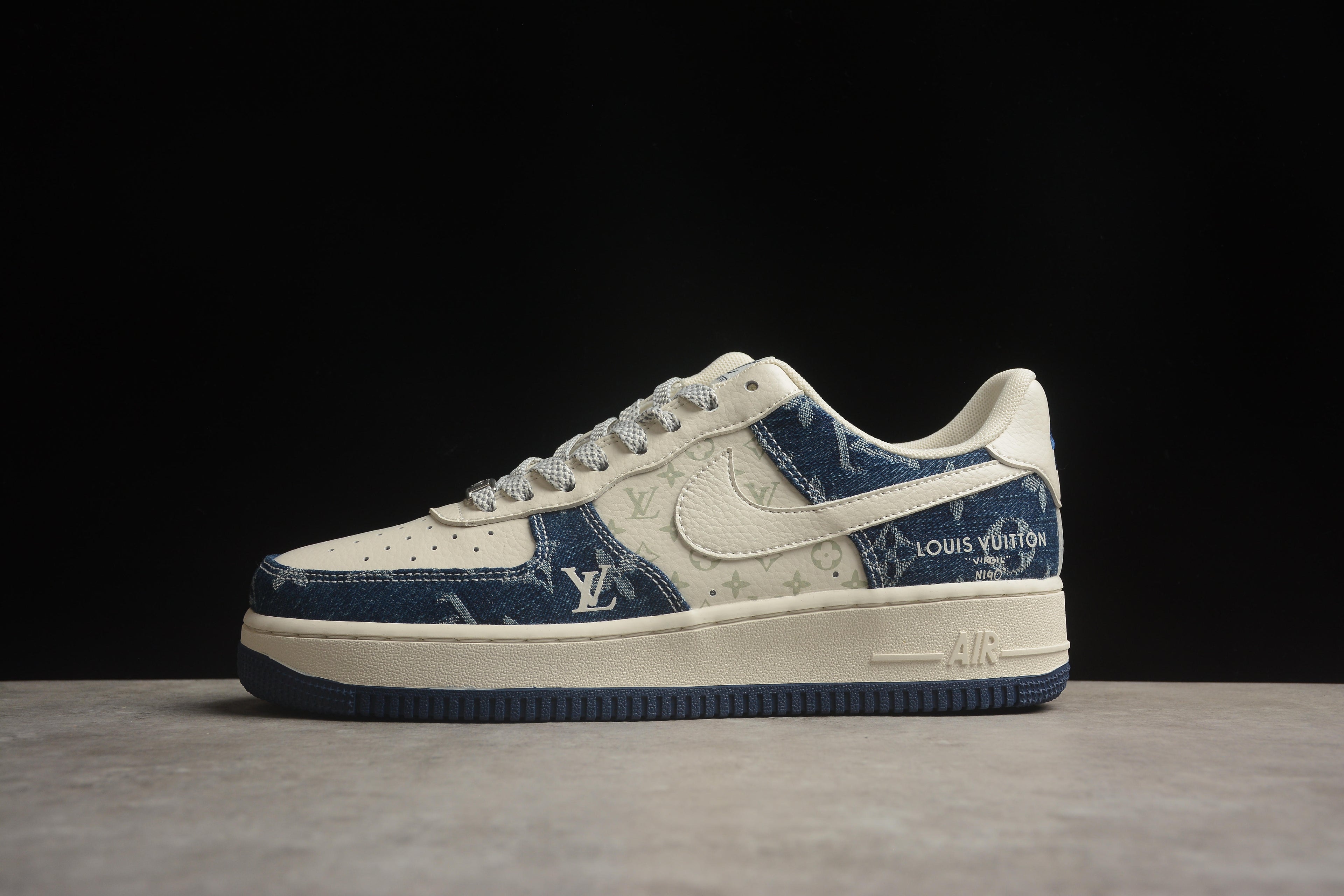 Air Force 1 Low LV – Blanco / Azul