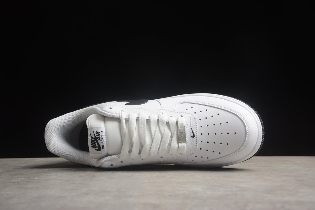 Air Force 1 Low – Blanco / Suela Negra
