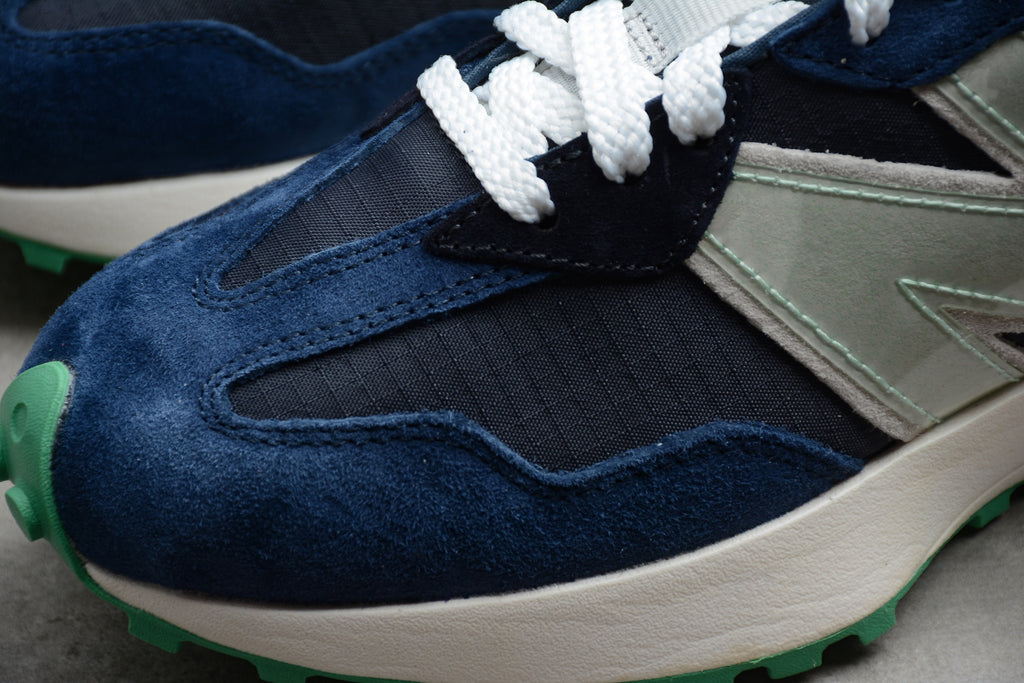 New Balance 327 – Azul / Gris