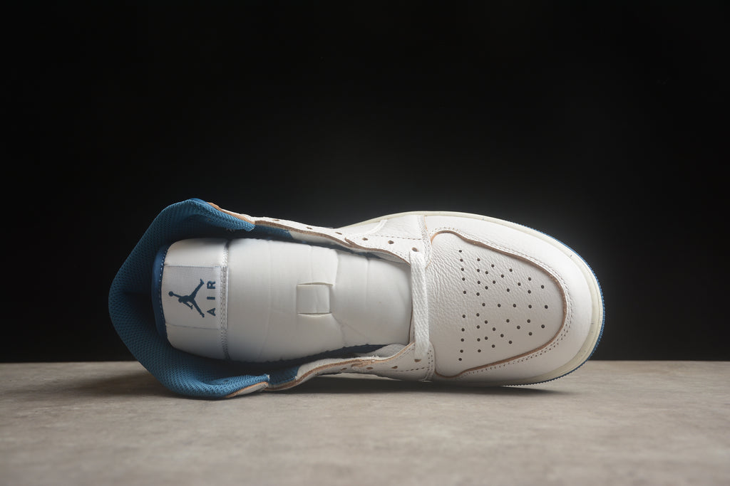 Air Jordan 1 Mid – Blanco / Azul