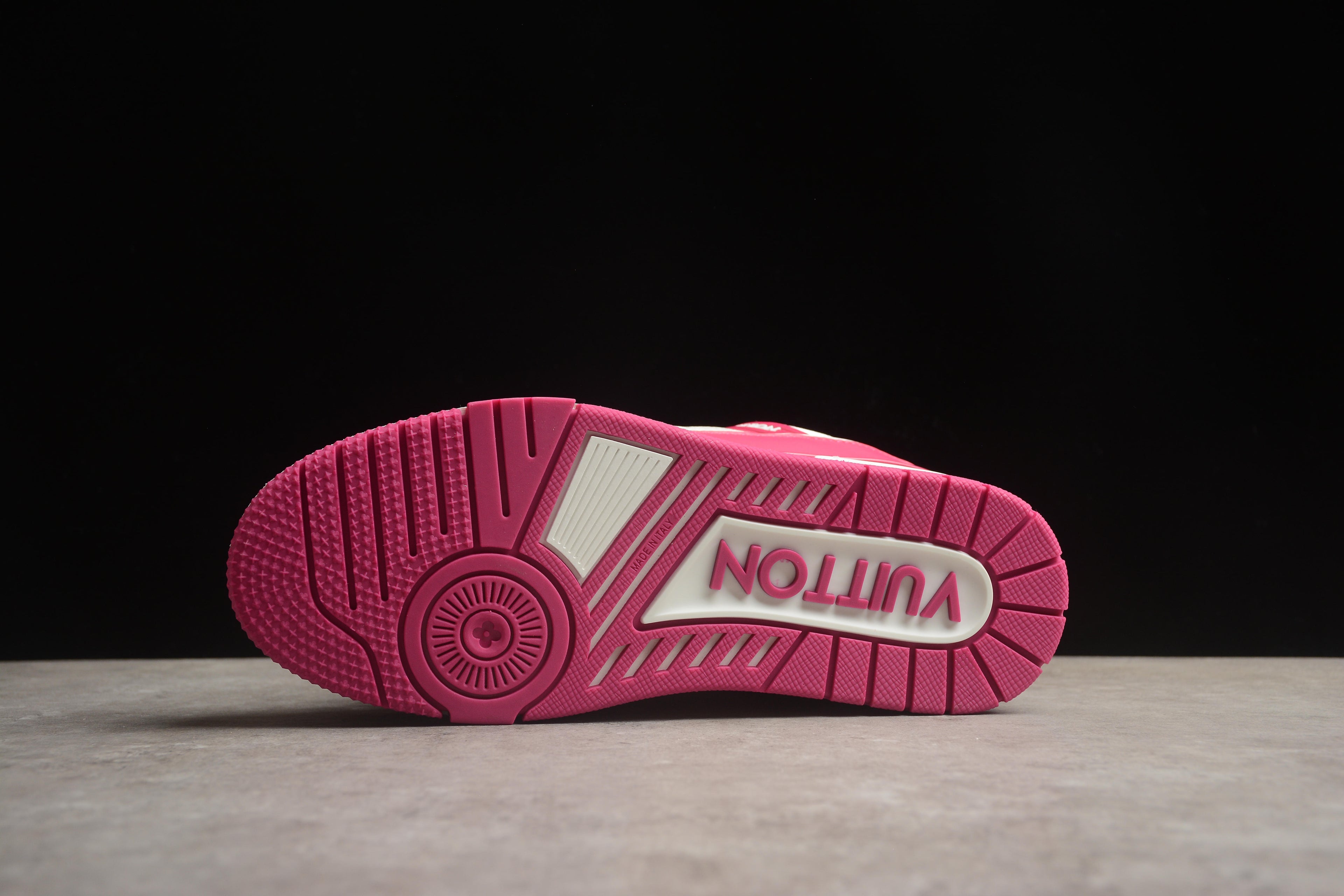Louis Vuitton Trainer Low – Rosa / Blanco