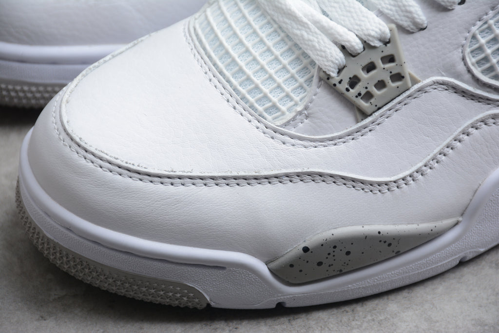 Air Jordan 4 – Blanco / Gris