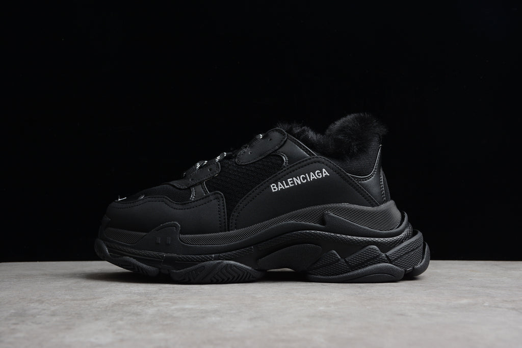 Balenciaga Triple S – Negro