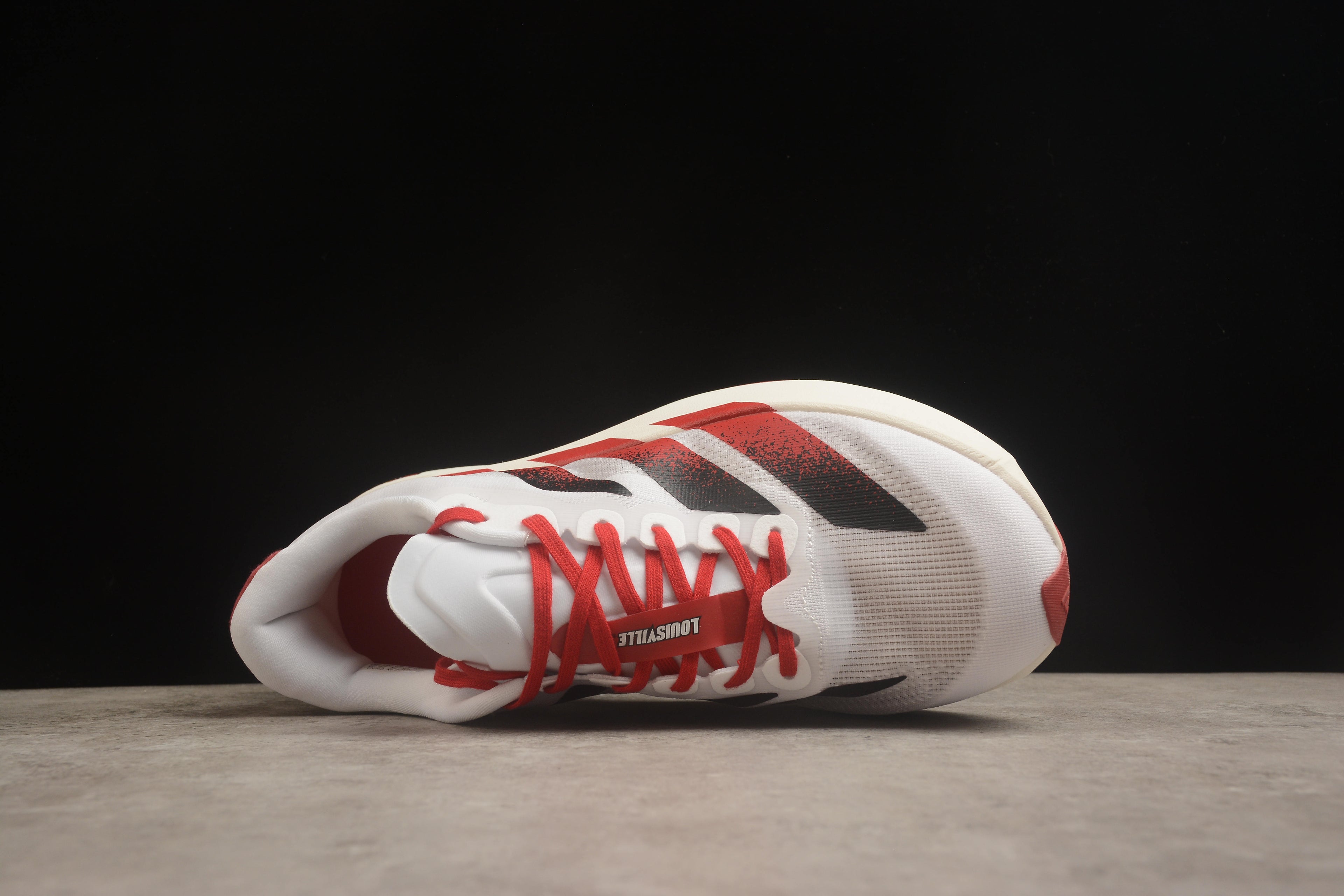 Adidas Adizero Evo SL – Blanco / Rojo Oscuro