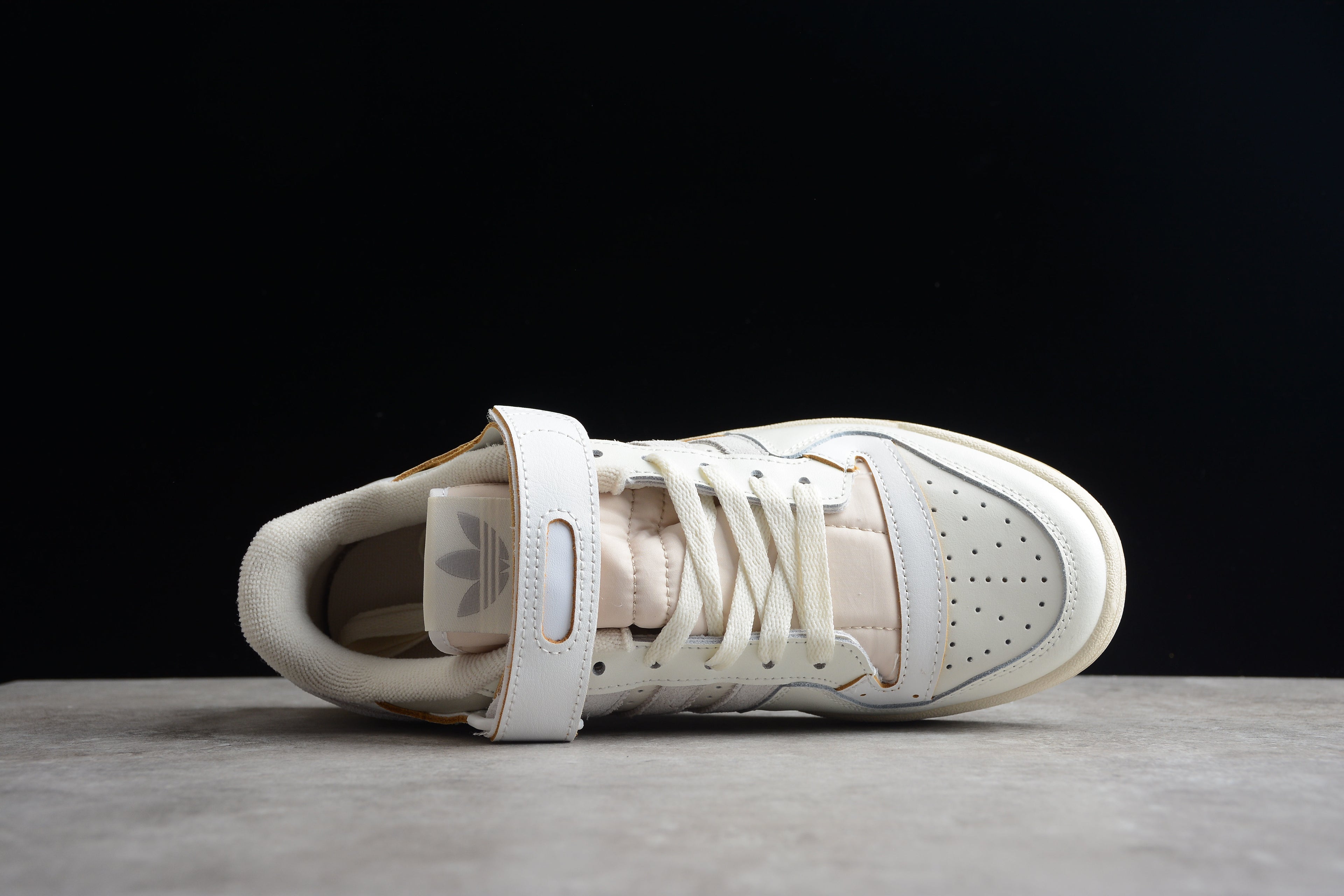 Adidas Forum – Gris / Beige