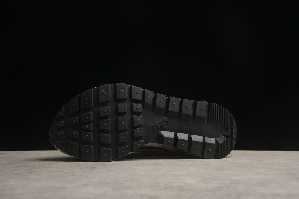 Sacai x VaporWaffle – Beigie / Verde