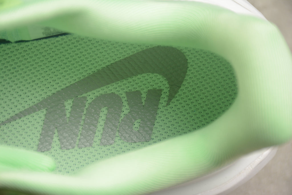 Vomero Premium – Verde / Blanco