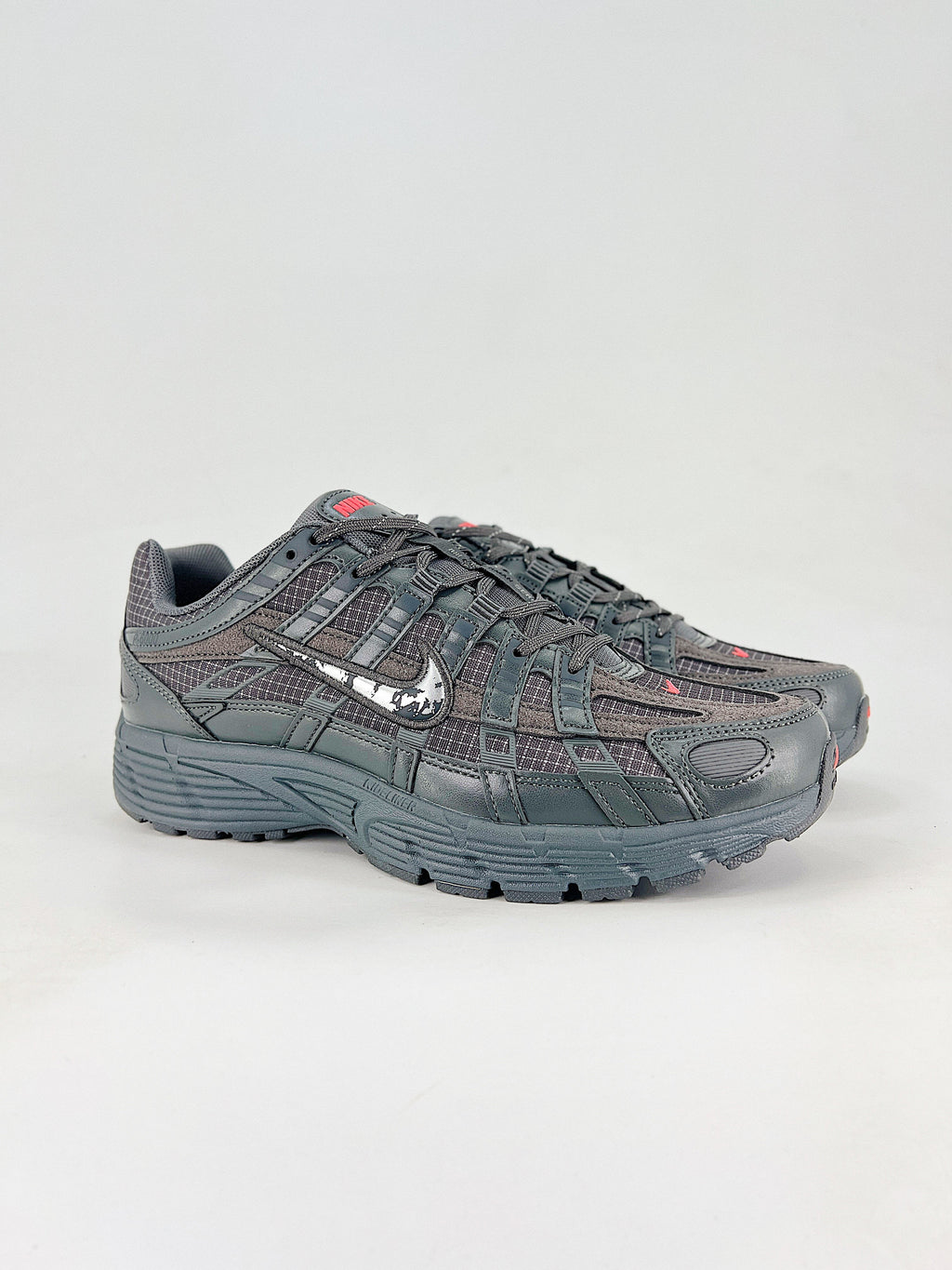 P-6000 – Gris