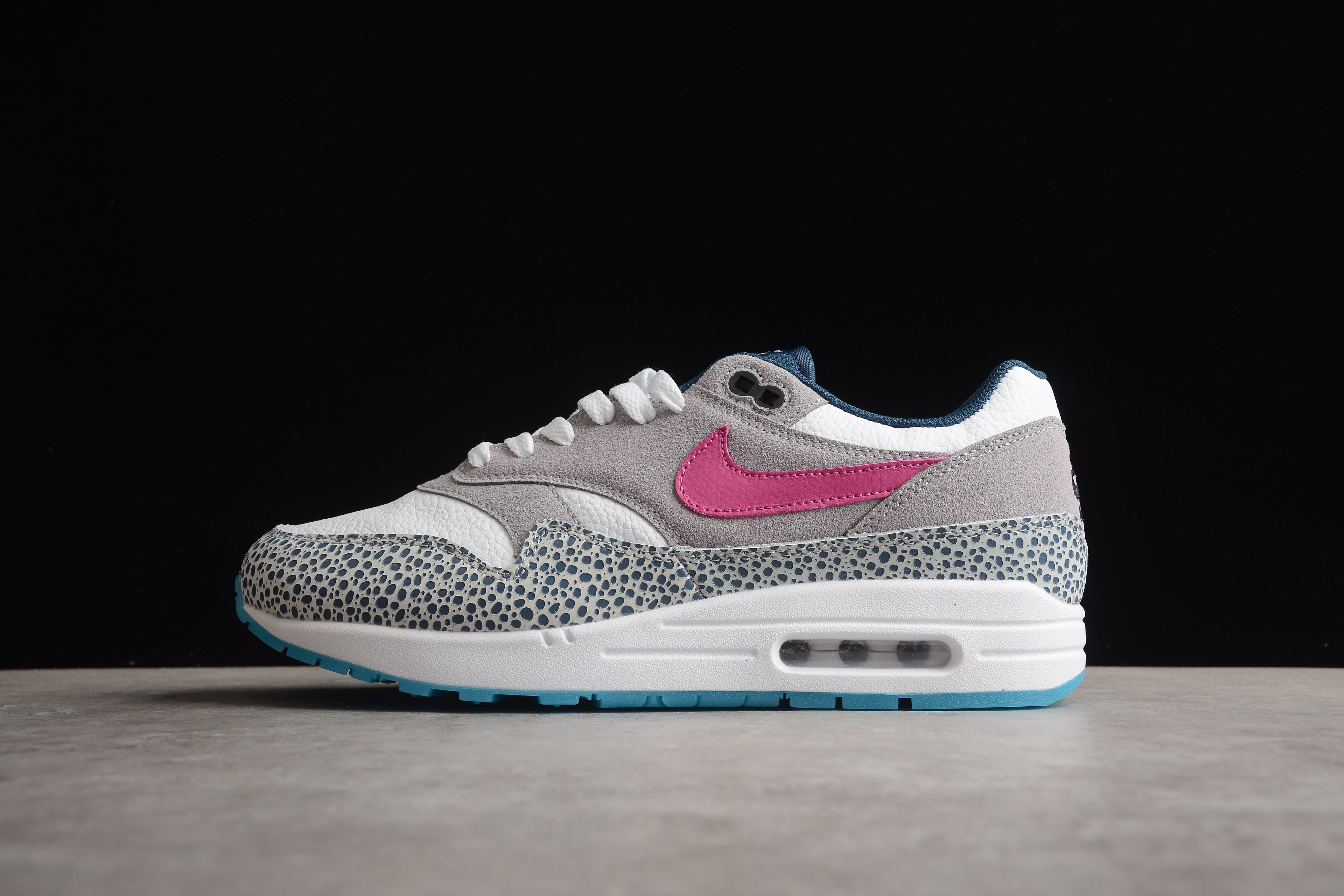 Air Max 1 – Gris / Rosa