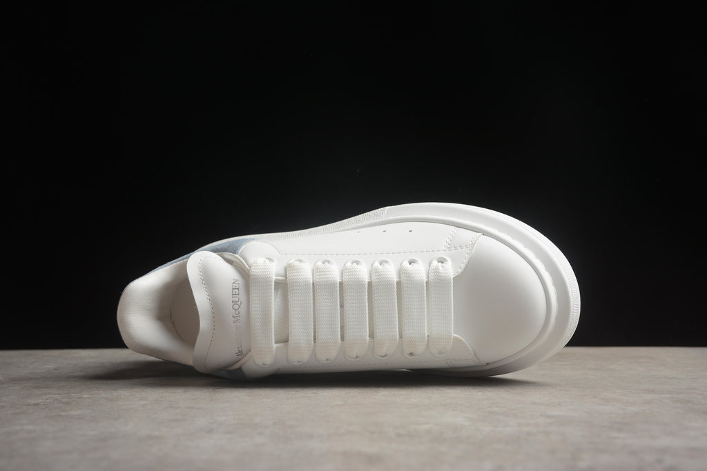 Alexander McQueen – Blanco / Azul Claro