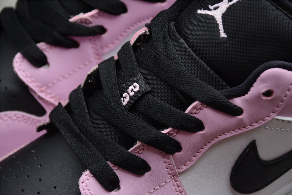 Jordan 1 Low – Rosa / Negro