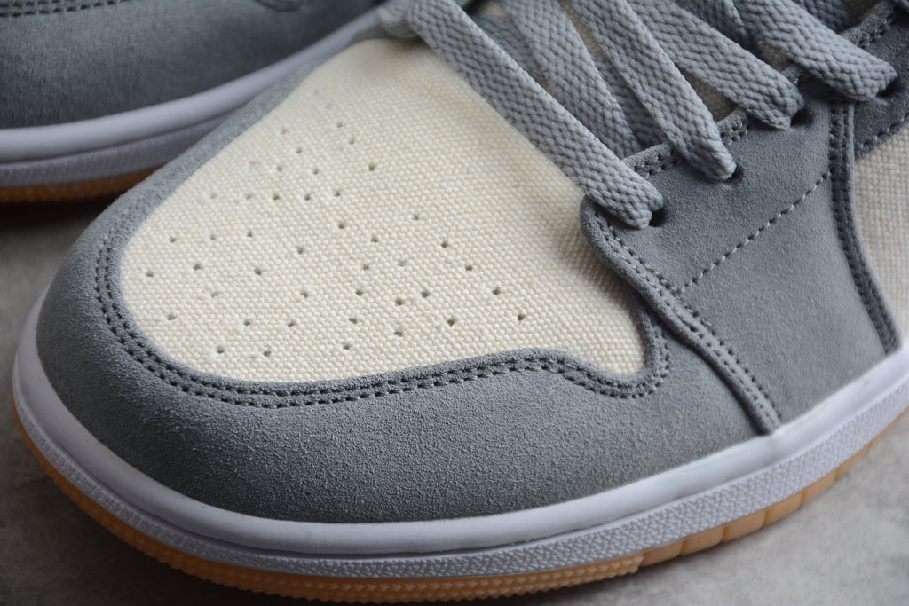 Air Jordan 1 Mid – Gris Claro / Beige