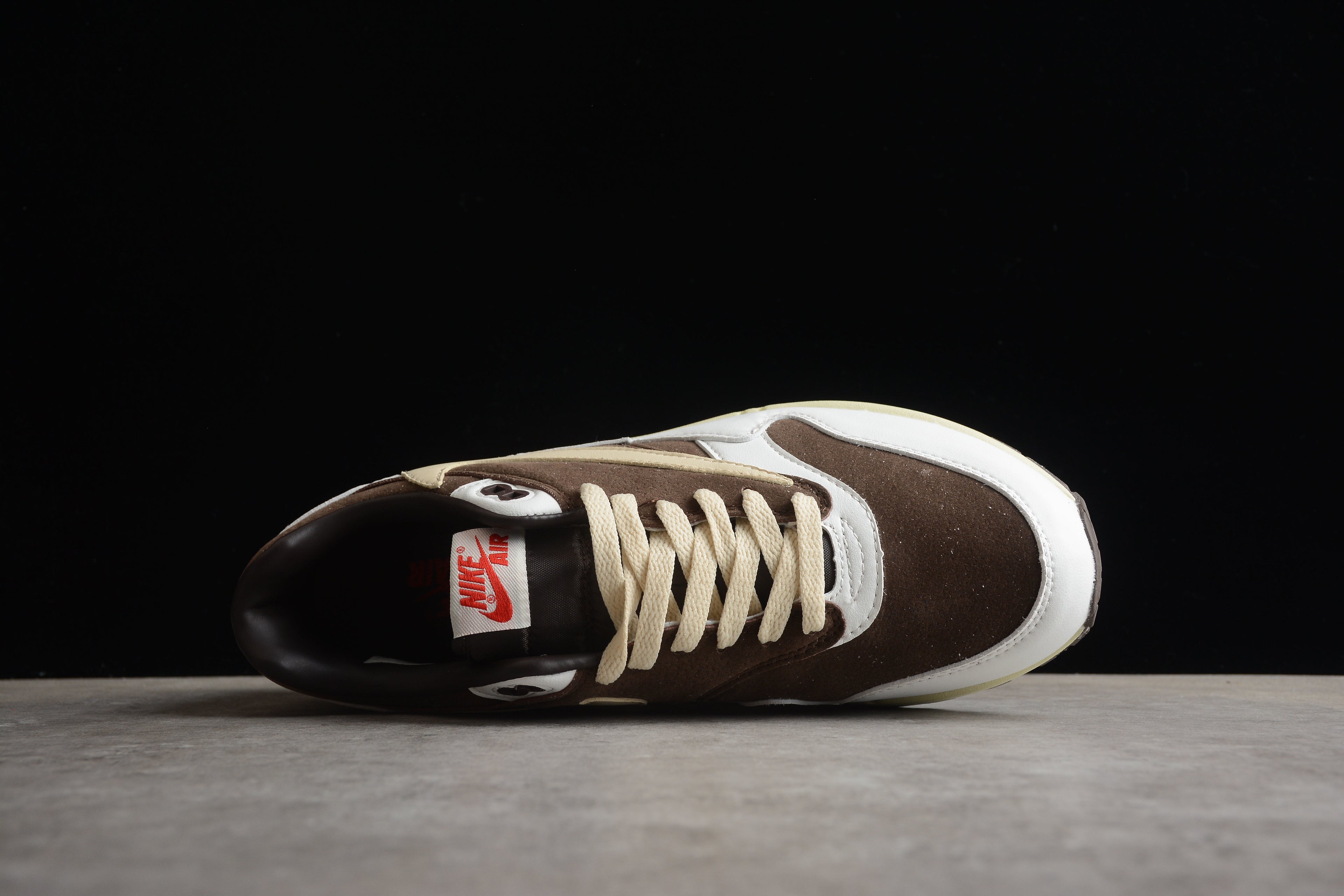 Air Max 1 – Marrón / Blanco