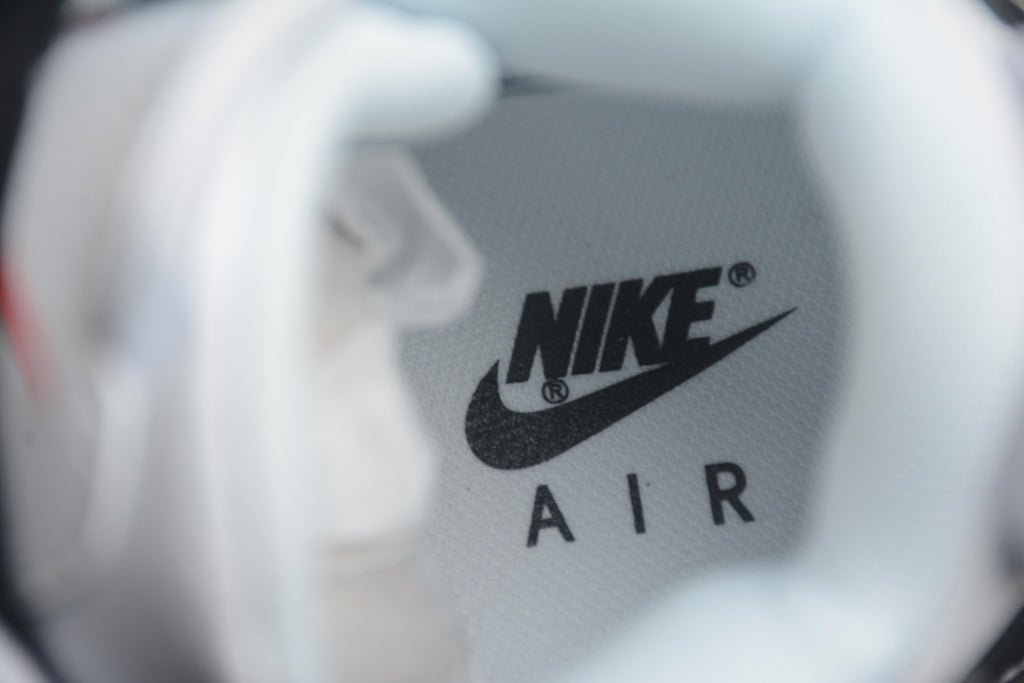 Air More Uptempo – Blanco / Negro