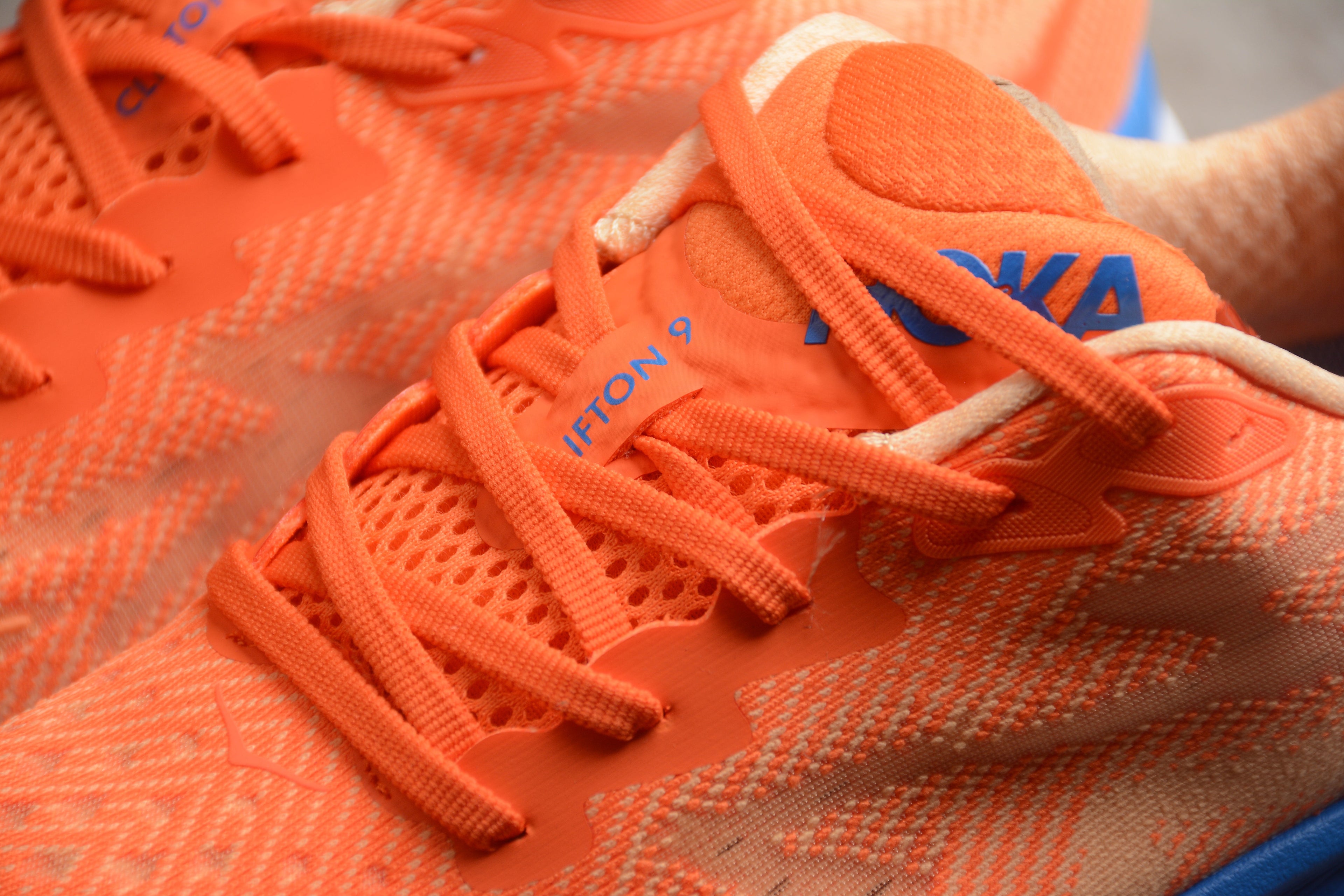 Hoka Clifton 9 – Naranja