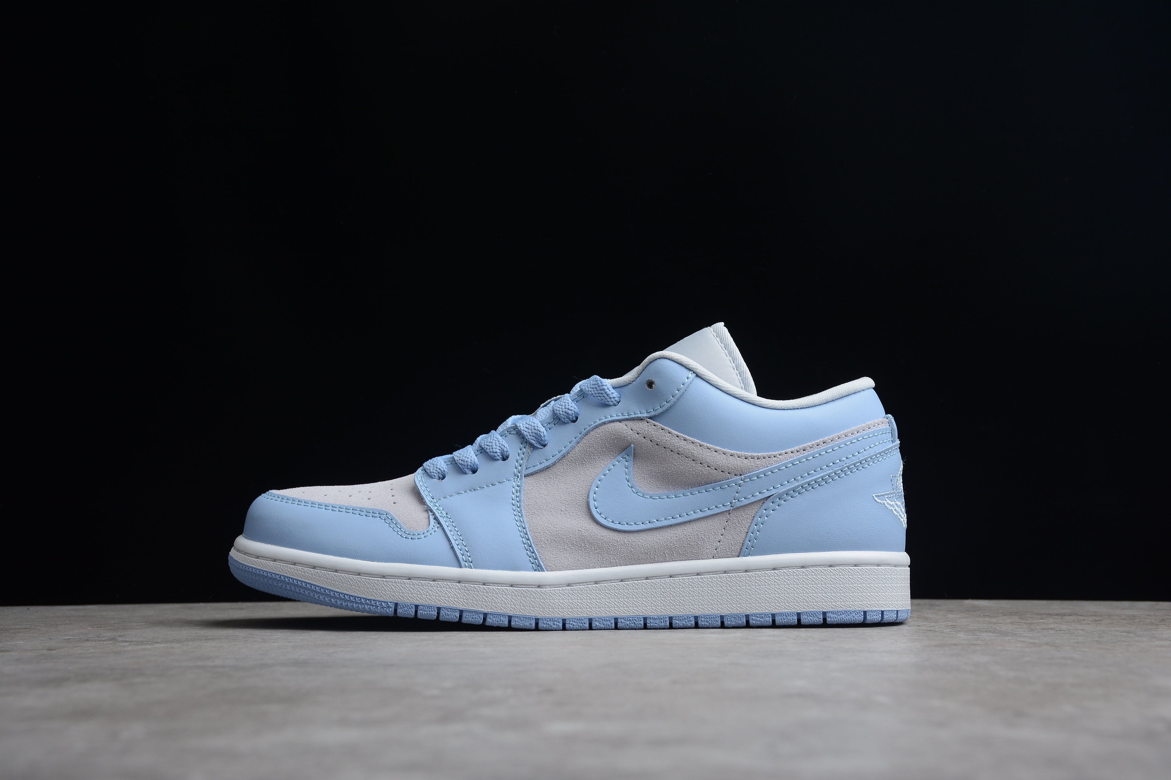Jordan 1 Low – Azul / Gris