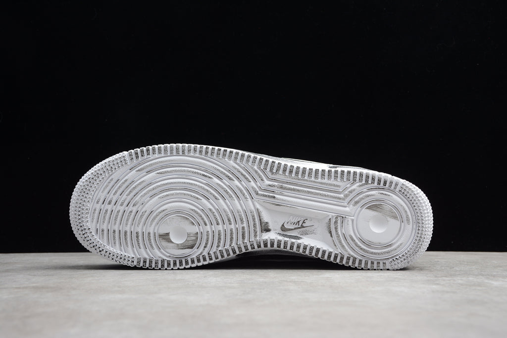 Air Force 1 Low – Negro con Suela Blanca
